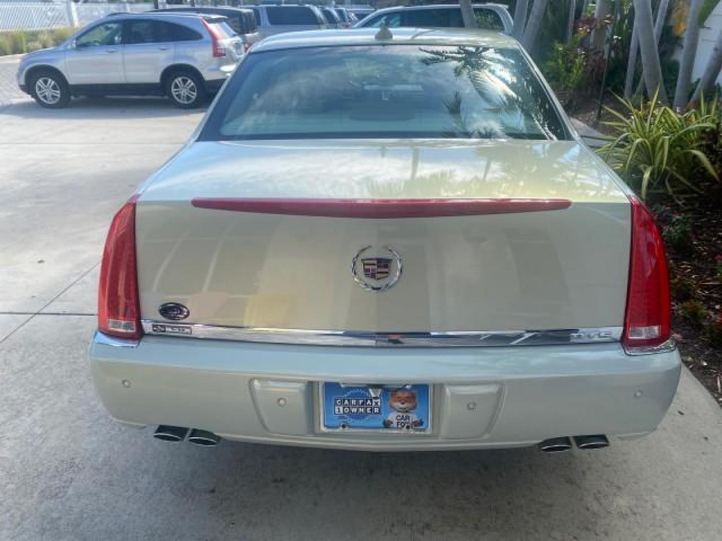2010 Ocean Pearl Tricoat /Shale/Cocoa Cadillac DTS LOW MILES 39,495 NAV SUNROOF (1G6KH5EY7AU) with an Northstar 4.6L DOHC V8 Engine engine, Automatic transmission, located at 4701 North Dixie Hwy, Pompano Beach, FL, 33064, (954) 422-2889, 26.240938, -80.123474 - OUR WEBPAGE FLORIDACARS1.COM HAS OVER 100 PHOTOS AND FREE CARFAX LINK 2010 CADILLAC DTS PREMIUM COLLECTION $ 56,425 NEW VIN: 1G6KH5EY7AU102292 1 G 6 K H 5 E Y 7 A U 1 0 2 2 9 2 SEDAN 4 DR 4.6L V8 F DOHC 32V GASOLINE FRONT WHEEL DRIVE Top Features A/C Seat(s) Navigation System Alloy Wheels Parking Se - Photo#77