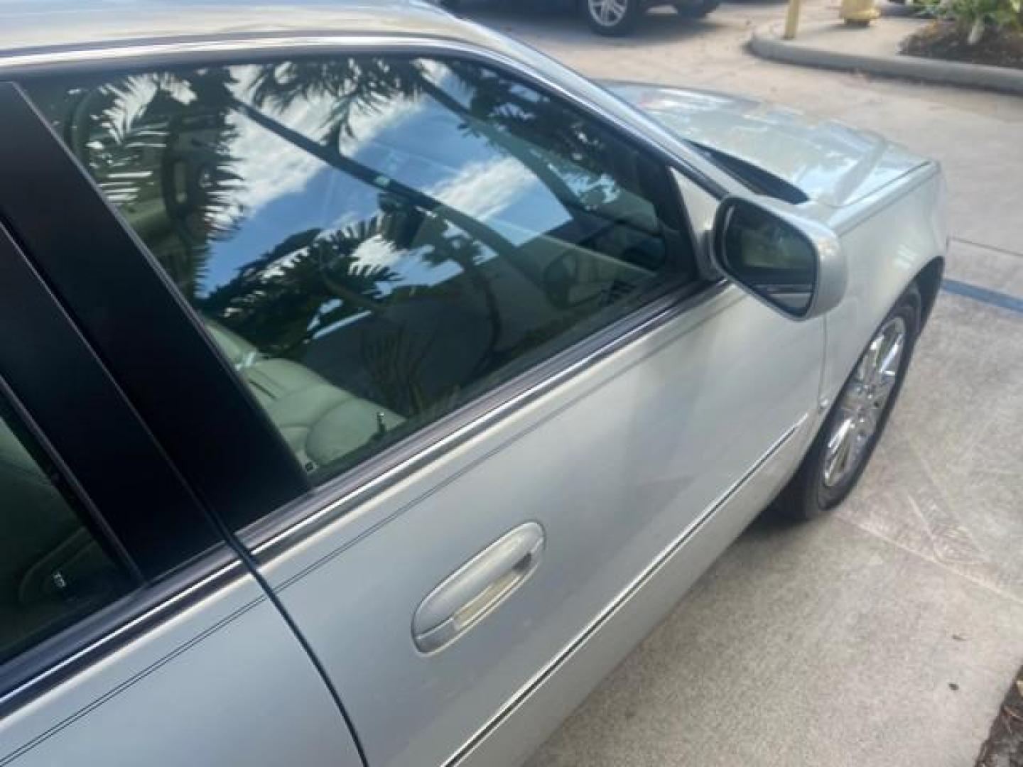 2010 Ocean Pearl Tricoat /Shale/Cocoa Cadillac DTS LOW MILES 39,495 NAV SUNROOF (1G6KH5EY7AU) with an Northstar 4.6L DOHC V8 Engine engine, Automatic transmission, located at 4701 North Dixie Hwy, Pompano Beach, FL, 33064, (954) 422-2889, 26.240938, -80.123474 - OUR WEBPAGE FLORIDACARS1.COM HAS OVER 100 PHOTOS AND FREE CARFAX LINK 2010 CADILLAC DTS PREMIUM COLLECTION $ 56,425 NEW VIN: 1G6KH5EY7AU102292 1 G 6 K H 5 E Y 7 A U 1 0 2 2 9 2 SEDAN 4 DR 4.6L V8 F DOHC 32V GASOLINE FRONT WHEEL DRIVE Top Features A/C Seat(s) Navigation System Alloy Wheels Parking Se - Photo#93