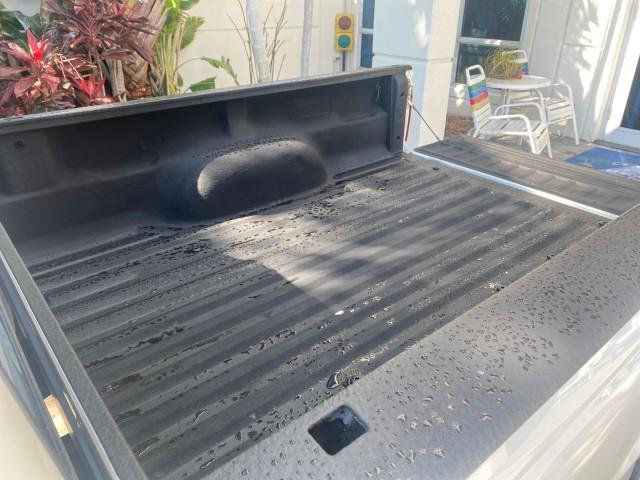 2010 Oxford White /Medium Dark Flint Ford Ranger XL 1 OWNER AC LOW MILES 84,277 (1FTKR1ED3AP) with an 2.3L DOHC 16-Valve I4 Engine engine, Automatic transmission, located at 4701 North Dixie Hwy, Pompano Beach, FL, 33064, (954) 422-2889, 26.240938, -80.123474 - OUR WEBPAGE FLORIDACARS1.COM HAS OVER 100 PHOTOS AND FREE CARFAX LINK 2010 FORD RANGER XL VIN: 1FTKR1ED3APA10031 1 F T K R 1 E D 3 A P A 1 0 0 3 1 CLUB CAB PICKUP 2.3L I4 F DOHC 16V GASOLINE REAR WHEEL DRIVE Top Features Bed Liner Tow Hitch Cloth Seats Basic Features ABS Brakes Air Conditioning Side - Photo#63