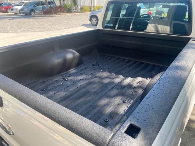 2010 Oxford White /Medium Dark Flint Ford Ranger XL 1 OWNER AC LOW MILES 84,277 (1FTKR1ED3AP) with an 2.3L DOHC 16-Valve I4 Engine engine, Automatic transmission, located at 4701 North Dixie Hwy, Pompano Beach, FL, 33064, (954) 422-2889, 26.240938, -80.123474 - OUR WEBPAGE FLORIDACARS1.COM HAS OVER 100 PHOTOS AND FREE CARFAX LINK 2010 FORD RANGER XL VIN: 1FTKR1ED3APA10031 1 F T K R 1 E D 3 A P A 1 0 0 3 1 CLUB CAB PICKUP 2.3L I4 F DOHC 16V GASOLINE REAR WHEEL DRIVE Top Features Bed Liner Tow Hitch Cloth Seats Basic Features ABS Brakes Air Conditioning Side - Photo#74