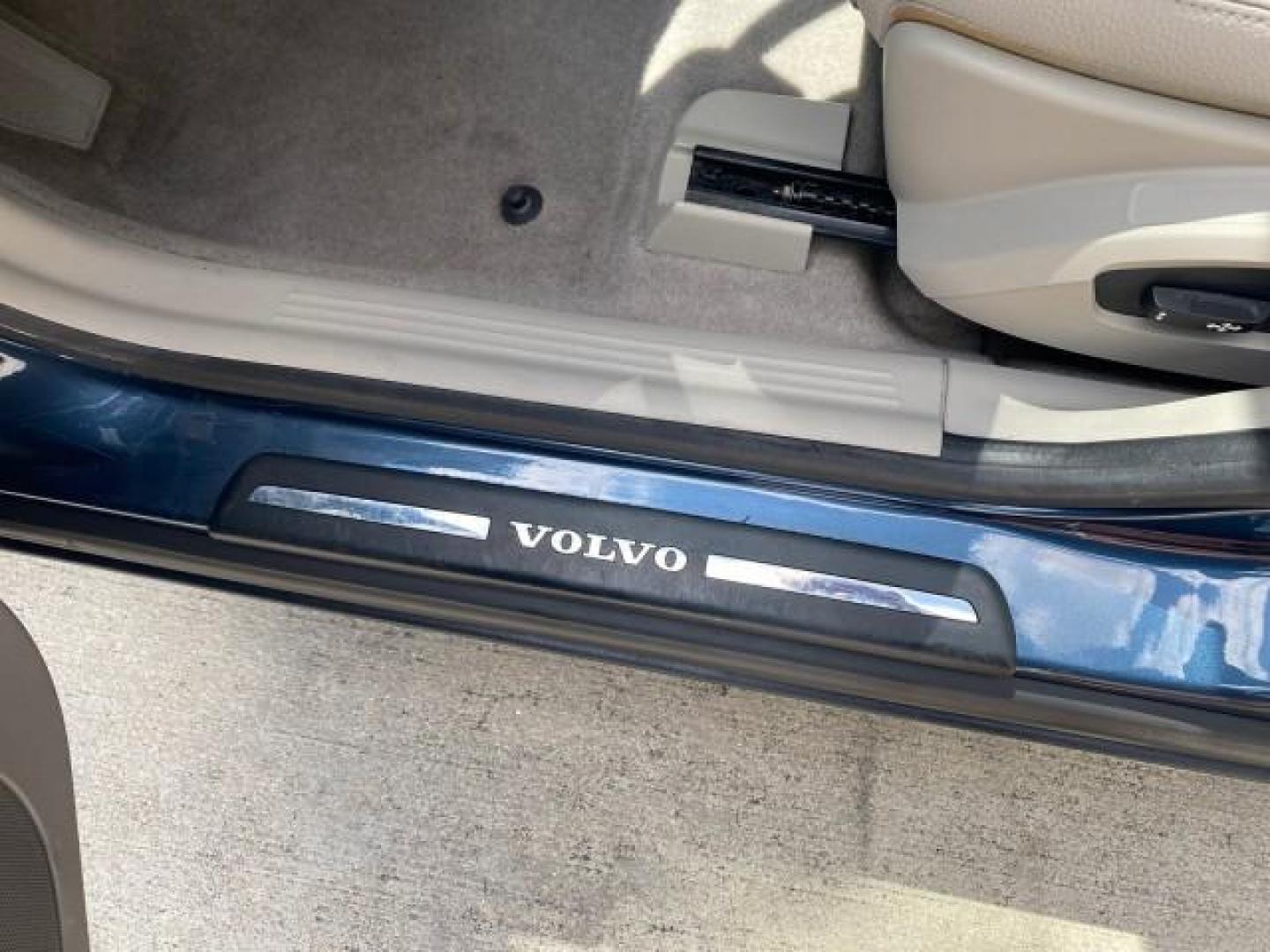 2007 Barents Blue Metallic /Quartz Beige Volvo V50 LOW MILES 30,345 SUNROOF 2.4LSW (YV1MW382372) with an 2.4L DOHC 20-Valve I5 Engine engine, Automatic transmission, located at 4701 North Dixie Hwy, Pompano Beach, FL, 33064, (954) 422-2889, 26.240938, -80.123474 - OUR WEBPAGE FLORIDACARS1.COM HAS OVER 100 PHOTOS AND FREE CARFAX LINK 2007 VOLVO V50 2.4I VIN: YV1MW382372278472 Y V 1 M W 3 8 2 3 7 2 2 7 8 4 7 2 WAGON 4 DR 2.4L I5 F DOHC 20V 31 MPG GASOLINE FRONT WHEEL DRIVE Top Features Alloy Wheels Leather Seats Sunroof(s) Basic Features ABS Brakes CD Audio Pow - Photo#30