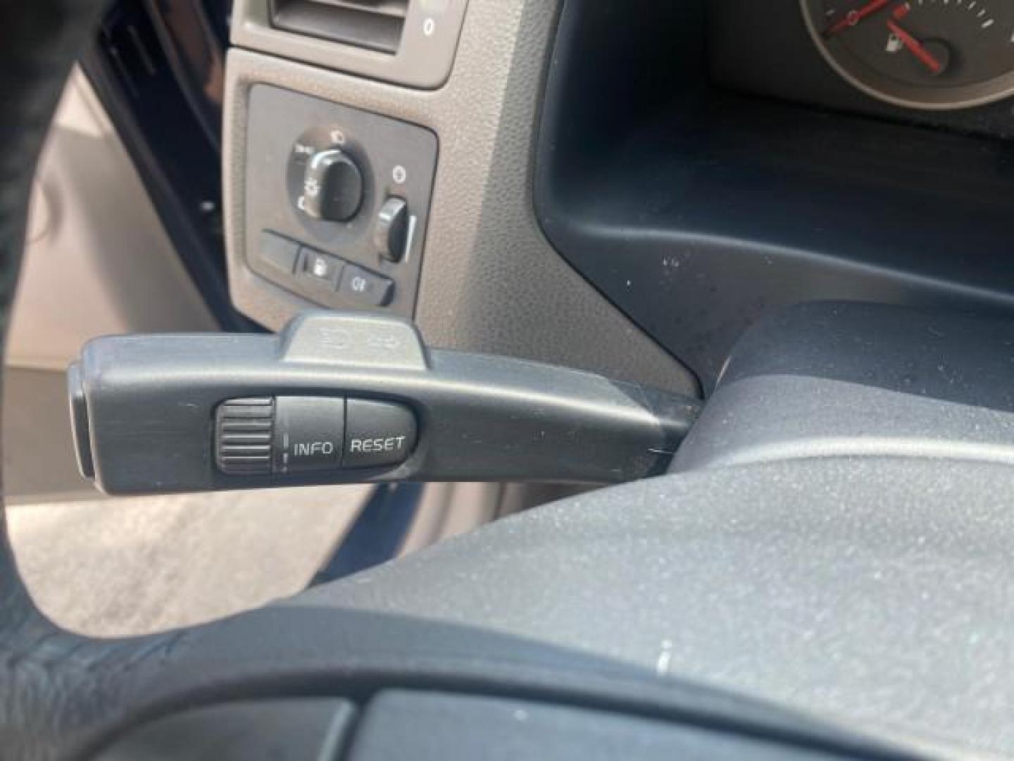 2007 Barents Blue Metallic /Quartz Beige Volvo V50 LOW MILES 30,345 SUNROOF 2.4LSW (YV1MW382372) with an 2.4L DOHC 20-Valve I5 Engine engine, Automatic transmission, located at 4701 North Dixie Hwy, Pompano Beach, FL, 33064, (954) 422-2889, 26.240938, -80.123474 - OUR WEBPAGE FLORIDACARS1.COM HAS OVER 100 PHOTOS AND FREE CARFAX LINK 2007 VOLVO V50 2.4I VIN: YV1MW382372278472 Y V 1 M W 3 8 2 3 7 2 2 7 8 4 7 2 WAGON 4 DR 2.4L I5 F DOHC 20V 31 MPG GASOLINE FRONT WHEEL DRIVE Top Features Alloy Wheels Leather Seats Sunroof(s) Basic Features ABS Brakes CD Audio Pow - Photo#38