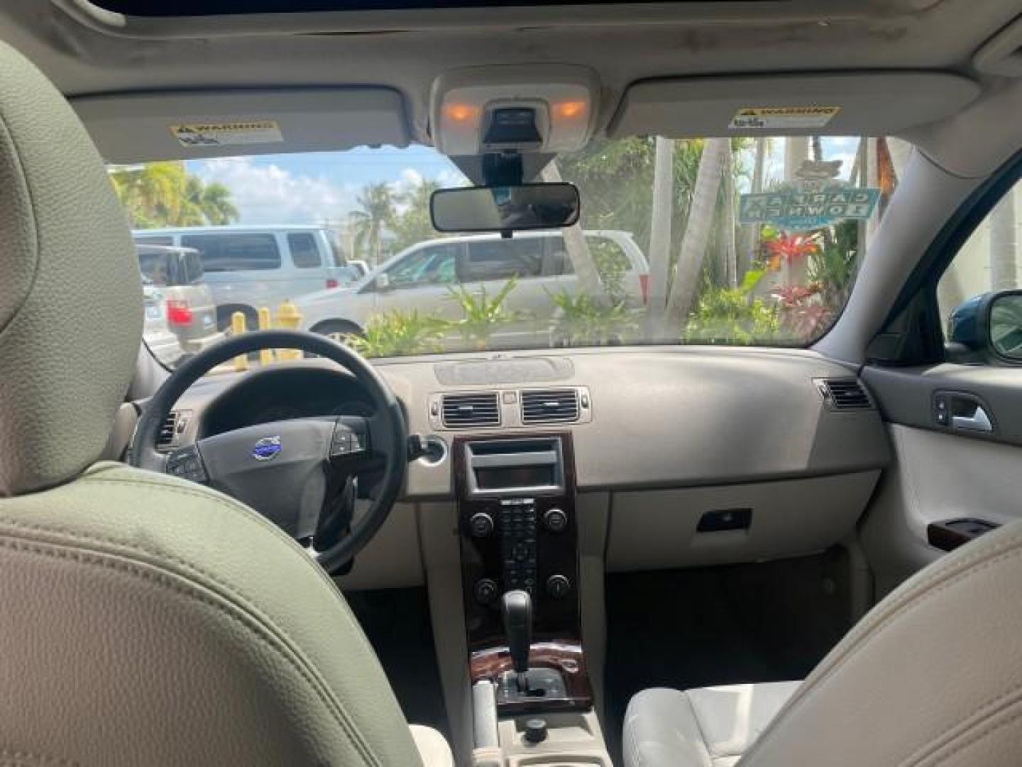 2007 Barents Blue Metallic /Quartz Beige Volvo V50 LOW MILES 30,345 SUNROOF 2.4LSW (YV1MW382372) with an 2.4L DOHC 20-Valve I5 Engine engine, Automatic transmission, located at 4701 North Dixie Hwy, Pompano Beach, FL, 33064, (954) 422-2889, 26.240938, -80.123474 - OUR WEBPAGE FLORIDACARS1.COM HAS OVER 100 PHOTOS AND FREE CARFAX LINK 2007 VOLVO V50 2.4I VIN: YV1MW382372278472 Y V 1 M W 3 8 2 3 7 2 2 7 8 4 7 2 WAGON 4 DR 2.4L I5 F DOHC 20V 31 MPG GASOLINE FRONT WHEEL DRIVE Top Features Alloy Wheels Leather Seats Sunroof(s) Basic Features ABS Brakes CD Audio Pow - Photo#62