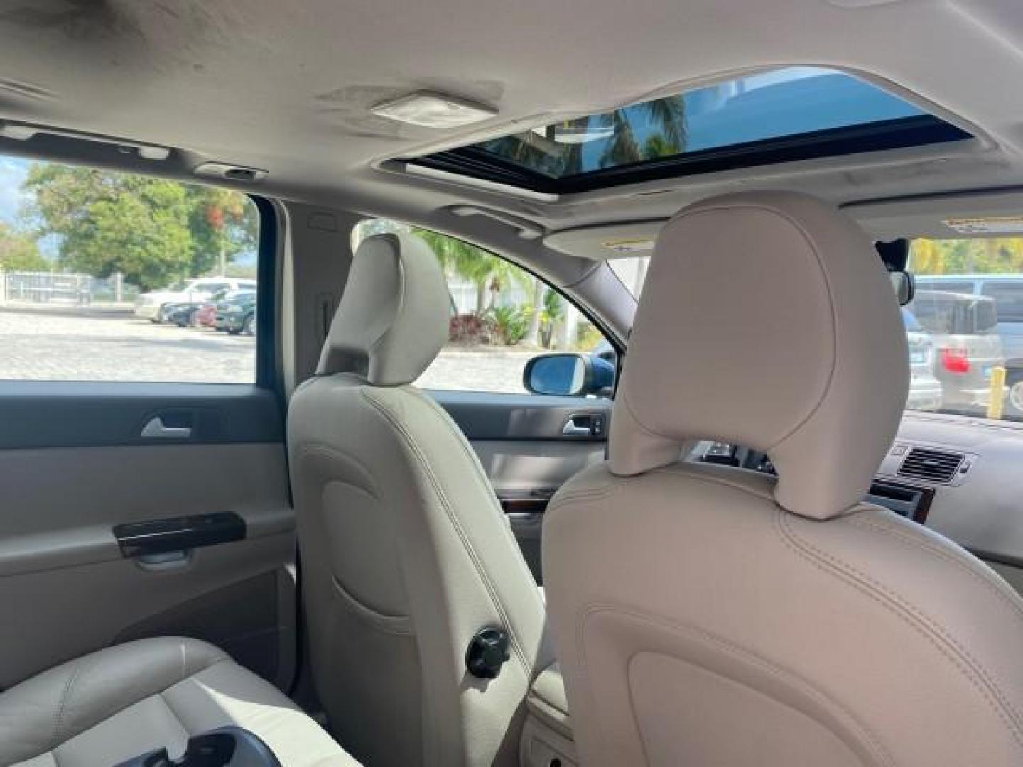2007 Barents Blue Metallic /Quartz Beige Volvo V50 LOW MILES 30,345 SUNROOF 2.4LSW (YV1MW382372) with an 2.4L DOHC 20-Valve I5 Engine engine, Automatic transmission, located at 4701 North Dixie Hwy, Pompano Beach, FL, 33064, (954) 422-2889, 26.240938, -80.123474 - OUR WEBPAGE FLORIDACARS1.COM HAS OVER 100 PHOTOS AND FREE CARFAX LINK 2007 VOLVO V50 2.4I VIN: YV1MW382372278472 Y V 1 M W 3 8 2 3 7 2 2 7 8 4 7 2 WAGON 4 DR 2.4L I5 F DOHC 20V 31 MPG GASOLINE FRONT WHEEL DRIVE Top Features Alloy Wheels Leather Seats Sunroof(s) Basic Features ABS Brakes CD Audio Pow - Photo#83