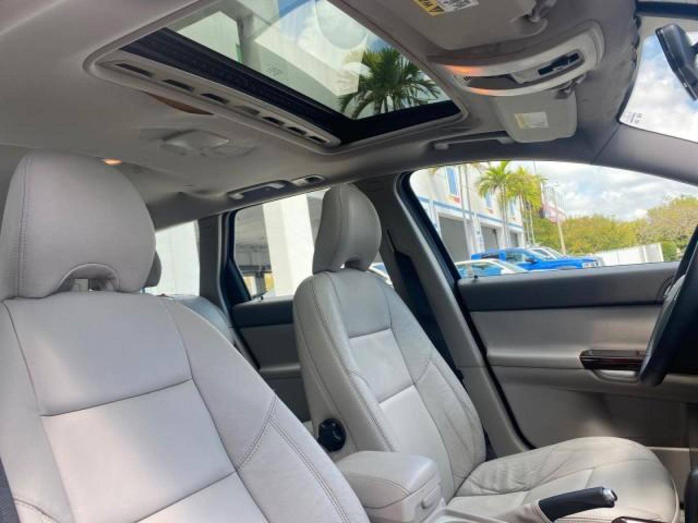 2007 Barents Blue Metallic /Quartz Beige Volvo V50 LOW MILES 30,345 SUNROOF 2.4LSW (YV1MW382372) with an 2.4L DOHC 20-Valve I5 Engine engine, Automatic transmission, located at 4701 North Dixie Hwy, Pompano Beach, FL, 33064, (954) 422-2889, 26.240938, -80.123474 - OUR WEBPAGE FLORIDACARS1.COM HAS OVER 100 PHOTOS AND FREE CARFAX LINK 2007 VOLVO V50 2.4I VIN: YV1MW382372278472 Y V 1 M W 3 8 2 3 7 2 2 7 8 4 7 2 WAGON 4 DR 2.4L I5 F DOHC 20V 31 MPG GASOLINE FRONT WHEEL DRIVE Top Features Alloy Wheels Leather Seats Sunroof(s) Basic Features ABS Brakes CD Audio Pow - Photo#92