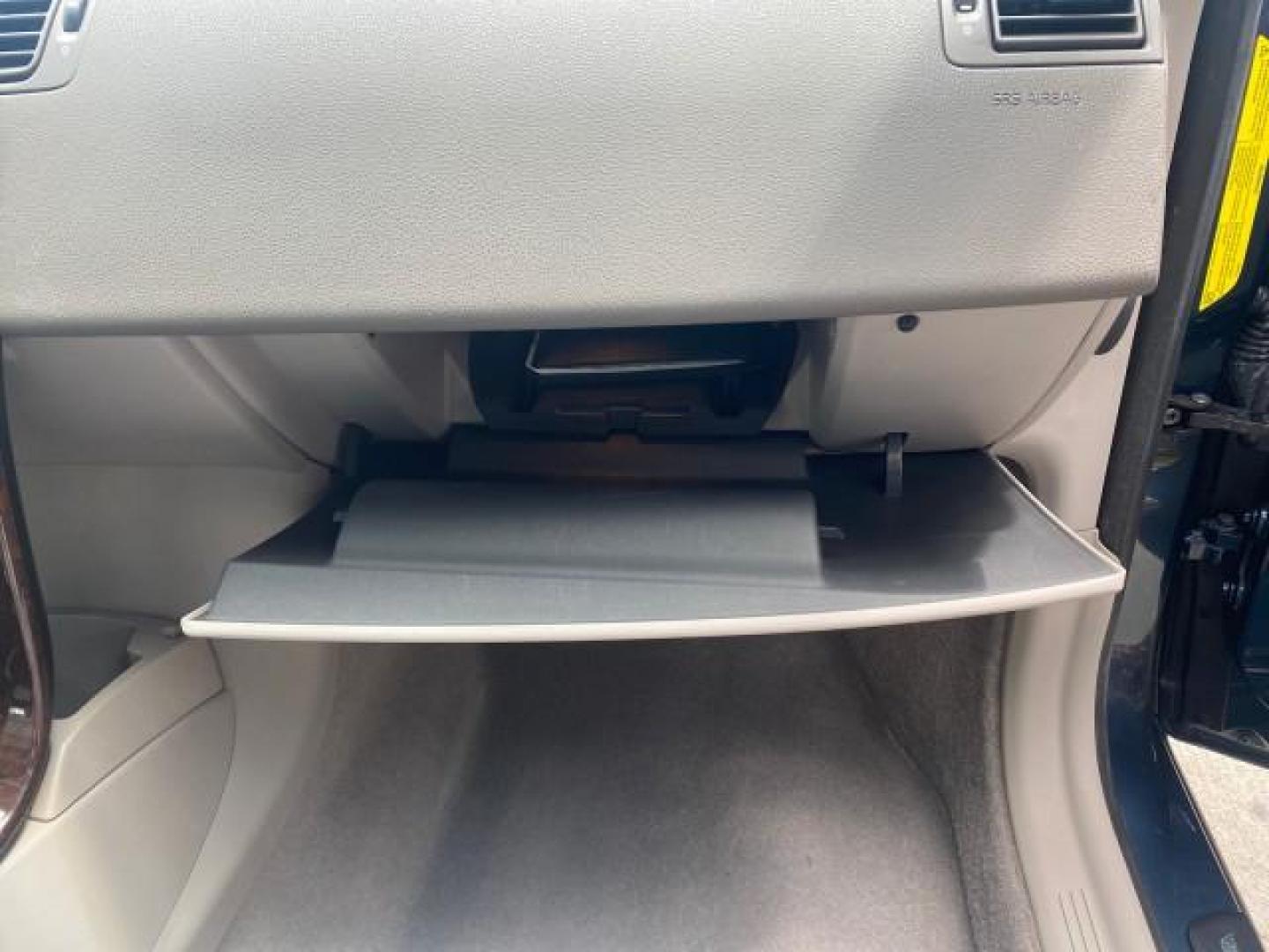2007 Barents Blue Metallic /Quartz Beige Volvo V50 LOW MILES 30,345 SUNROOF 2.4LSW (YV1MW382372) with an 2.4L DOHC 20-Valve I5 Engine engine, Automatic transmission, located at 4701 North Dixie Hwy, Pompano Beach, FL, 33064, (954) 422-2889, 26.240938, -80.123474 - OUR WEBPAGE FLORIDACARS1.COM HAS OVER 100 PHOTOS AND FREE CARFAX LINK 2007 VOLVO V50 2.4I VIN: YV1MW382372278472 Y V 1 M W 3 8 2 3 7 2 2 7 8 4 7 2 WAGON 4 DR 2.4L I5 F DOHC 20V 31 MPG GASOLINE FRONT WHEEL DRIVE Top Features Alloy Wheels Leather Seats Sunroof(s) Basic Features ABS Brakes CD Audio Pow - Photo#95