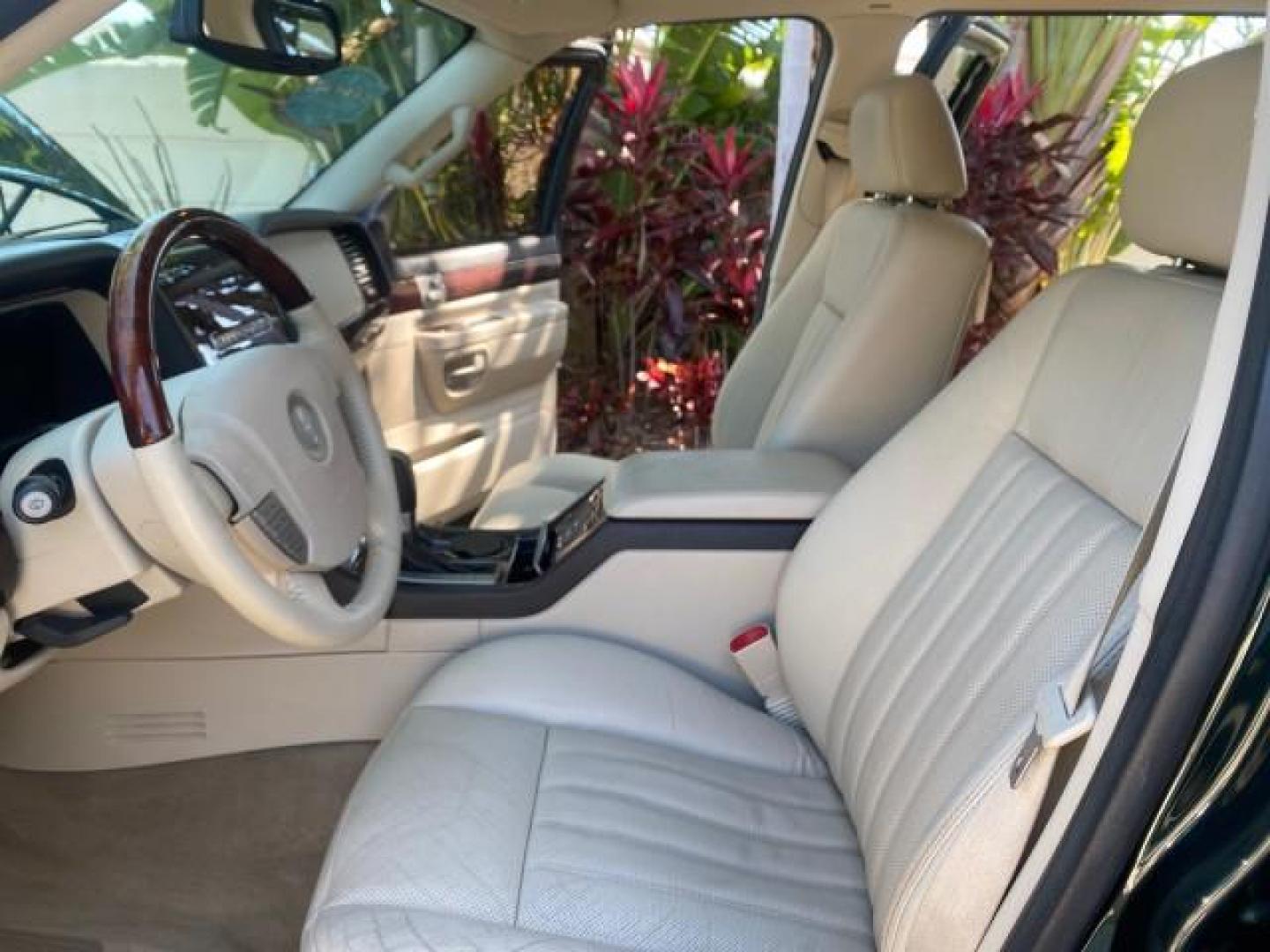 2003 Aspen Green Metallic /Light Parchment Lincoln Aviator Premium SUNROOF LEATHER NAV (5LMEU68H43Z) with an 4.6L DOHC 32-Valve V8 Engine engine, Automatic transmission, located at 4701 North Dixie Hwy, Pompano Beach, FL, 33064, (954) 422-2889, 26.240938, -80.123474 - OUR WEBPAGE FLORIDACARS1.COM HAS OVER 100 PHOTOS AND FREE CARFAX LINK 2003 LINCOLN AVIATOR PREMIUM NAV VIN: 5LMEU68H43ZJ52878 5 L M E U 6 8 H 4 3 Z J 5 2 8 7 8 4 DOOR WAGON/SPORT UTILITY 4.6L V8 F DOHC GASOLINE REAR WHEEL DRIVE Top Features Alloy Wheels Rear View Camera Fold-Away Third Row Running B - Photo#10