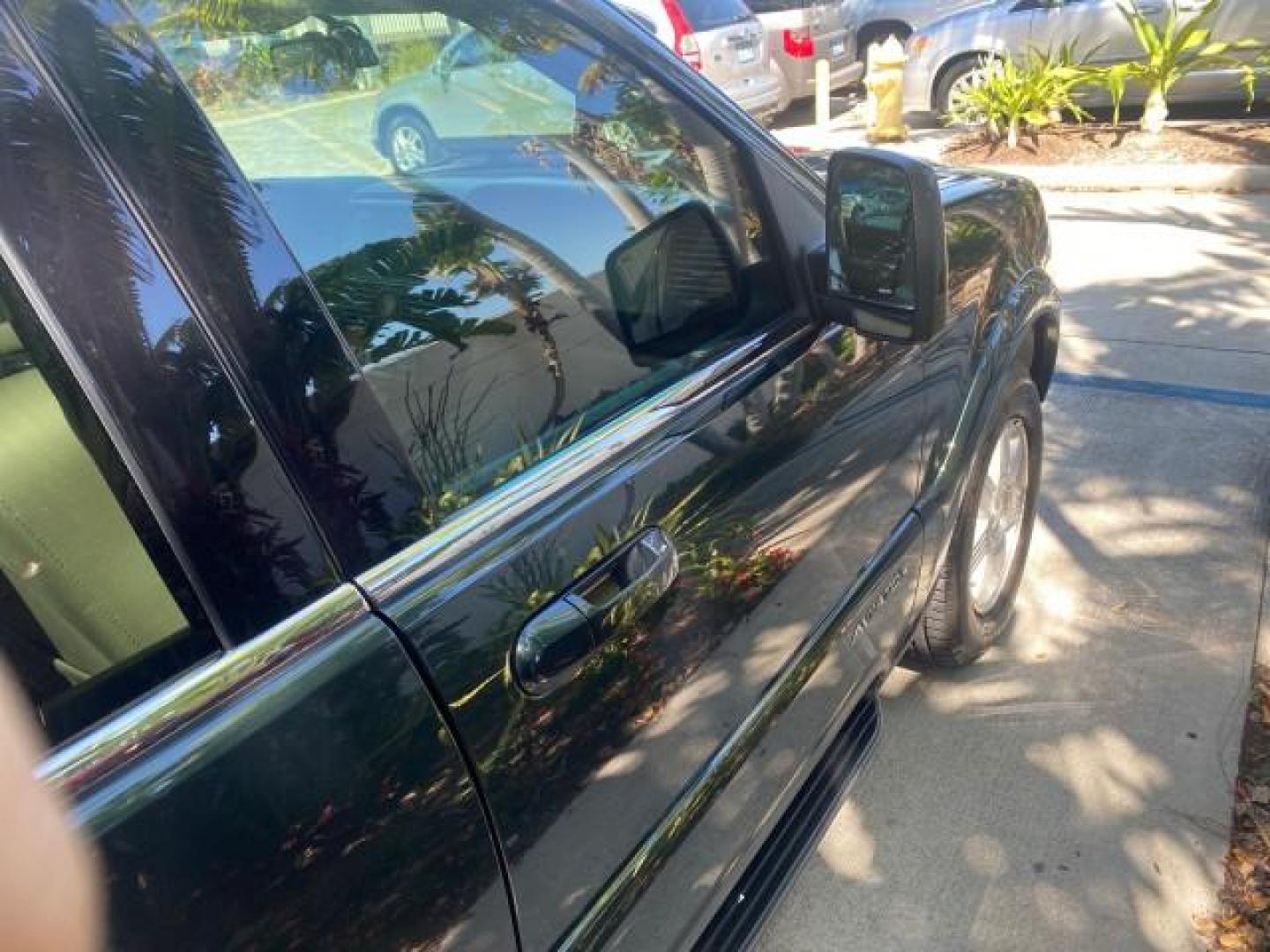 2003 Aspen Green Metallic /Light Parchment Lincoln Aviator Premium SUNROOF LEATHER NAV (5LMEU68H43Z) with an 4.6L DOHC 32-Valve V8 Engine engine, Automatic transmission, located at 4701 North Dixie Hwy, Pompano Beach, FL, 33064, (954) 422-2889, 26.240938, -80.123474 - OUR WEBPAGE FLORIDACARS1.COM HAS OVER 100 PHOTOS AND FREE CARFAX LINK 2003 LINCOLN AVIATOR PREMIUM NAV VIN: 5LMEU68H43ZJ52878 5 L M E U 6 8 H 4 3 Z J 5 2 8 7 8 4 DOOR WAGON/SPORT UTILITY 4.6L V8 F DOHC GASOLINE REAR WHEEL DRIVE Top Features Alloy Wheels Rear View Camera Fold-Away Third Row Running B - Photo#94
