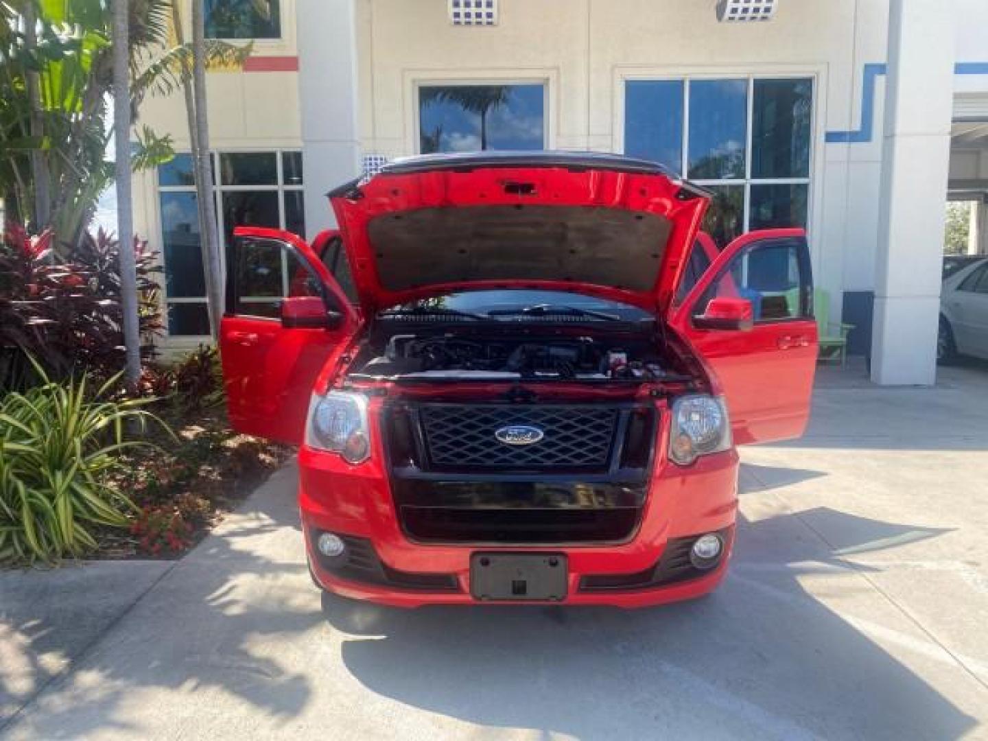 2008 Colorado Red /Charcoal Ford Explorer Sport Trac Adrenaline LOW MILES 68,774 AWD (1FMEU23E08U) with an 4.0L SOHC 12-Valve V6 Engine engine, Automatic transmission, located at 4701 North Dixie Hwy, Pompano Beach, FL, 33064, (954) 422-2889, 26.240938, -80.123474 - OUR WEBPAGE FLORIDACARS1.COM HAS OVER 100 PHOTOS AND FREE CARFAX LINK 2008 FORD EXPLORER SPORT TRAC LIMITED ADRENALIN PKG $ 35,930 NEW VIN: 1FMEU23E08UB26856 1 F M E U 2 3 E 0 8 U B 2 6 8 5 6 SPORT PICKUP 4.0L V6 F SOHC GASOLINE ALL WHEEL DRIVE Top Features 20 Inch Plus Wheels Leather Seats 4WD/AWD - Photo#16