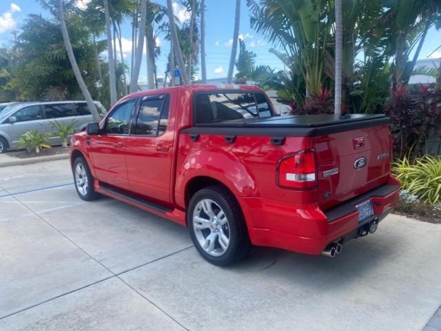 2008 Colorado Red /Charcoal Ford Explorer Sport Trac Adrenaline LOW MILES 68,774 AWD (1FMEU23E08U) with an 4.0L SOHC 12-Valve V6 Engine engine, Automatic transmission, located at 4701 North Dixie Hwy, Pompano Beach, FL, 33064, (954) 422-2889, 26.240938, -80.123474 - OUR WEBPAGE FLORIDACARS1.COM HAS OVER 100 PHOTOS AND FREE CARFAX LINK 2008 FORD EXPLORER SPORT TRAC LIMITED ADRENALIN PKG $ 35,930 NEW VIN: 1FMEU23E08UB26856 1 F M E U 2 3 E 0 8 U B 2 6 8 5 6 SPORT PICKUP 4.0L V6 F SOHC GASOLINE ALL WHEEL DRIVE Top Features 20 Inch Plus Wheels Leather Seats 4WD/AWD - Photo#5