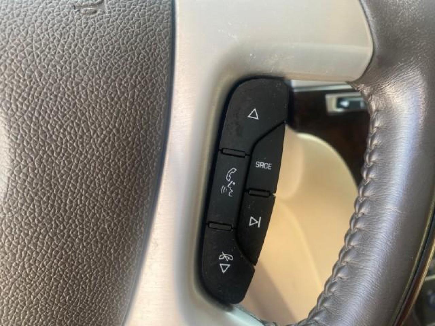 2009 White Diamond Tricoat /Cashmere/Cocoa Cadillac Escalade LOW MILES 77,086 WHITE DIAMOND (1GYFC13279R) with an 6.2L Vortec 1000 V8 SFI E85 Engine engine, Automatic transmission, located at 4701 North Dixie Hwy, Pompano Beach, FL, 33064, (954) 422-2889, 26.240938, -80.123474 - OUR WEBPAGE FLORIDACARS1.COM HAS OVER 100 PHOTOS AND FREE CARFAX LINK 2009 CADILLAC ESCALADE NAV VIN: 1GYFC13279R235017 1 G Y F C 1 3 2 7 9 R 2 3 5 0 1 7 4 DOOR WAGON/SPORT UTILITY 6.2L V8 F OHV 16V TOW PKG FLEX FUEL NO RECALLS REAR WHEEL DRIVE Top Features Alloy Wheels Quad Seats BOSE Sound System - Photo#37