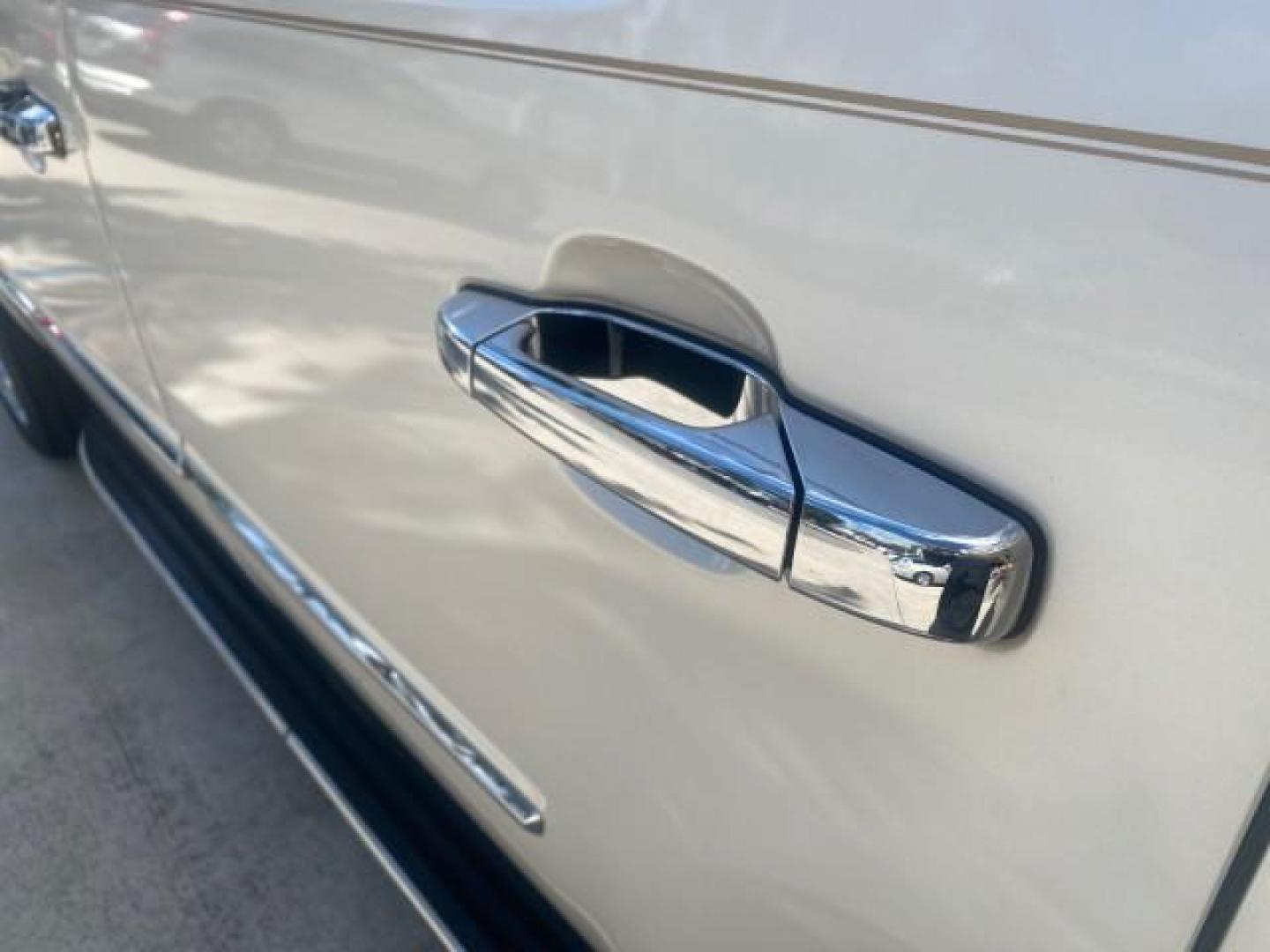 2009 White Diamond Tricoat /Cashmere/Cocoa Cadillac Escalade LOW MILES 77,086 WHITE DIAMOND (1GYFC13279R) with an 6.2L Vortec 1000 V8 SFI E85 Engine engine, Automatic transmission, located at 4701 North Dixie Hwy, Pompano Beach, FL, 33064, (954) 422-2889, 26.240938, -80.123474 - OUR WEBPAGE FLORIDACARS1.COM HAS OVER 100 PHOTOS AND FREE CARFAX LINK 2009 CADILLAC ESCALADE NAV VIN: 1GYFC13279R235017 1 G Y F C 1 3 2 7 9 R 2 3 5 0 1 7 4 DOOR WAGON/SPORT UTILITY 6.2L V8 F OHV 16V TOW PKG FLEX FUEL NO RECALLS REAR WHEEL DRIVE Top Features Alloy Wheels Quad Seats BOSE Sound System - Photo#57