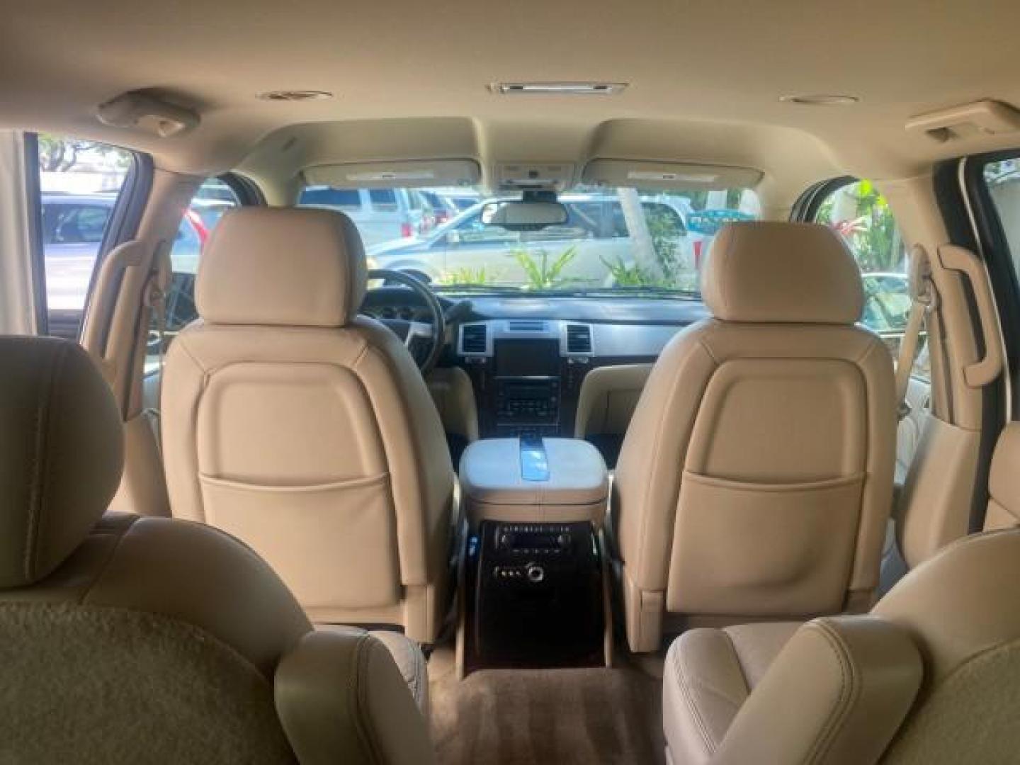 2009 White Diamond Tricoat /Cashmere/Cocoa Cadillac Escalade LOW MILES 77,086 WHITE DIAMOND (1GYFC13279R) with an 6.2L Vortec 1000 V8 SFI E85 Engine engine, Automatic transmission, located at 4701 North Dixie Hwy, Pompano Beach, FL, 33064, (954) 422-2889, 26.240938, -80.123474 - OUR WEBPAGE FLORIDACARS1.COM HAS OVER 100 PHOTOS AND FREE CARFAX LINK 2009 CADILLAC ESCALADE NAV VIN: 1GYFC13279R235017 1 G Y F C 1 3 2 7 9 R 2 3 5 0 1 7 4 DOOR WAGON/SPORT UTILITY 6.2L V8 F OHV 16V TOW PKG FLEX FUEL NO RECALLS REAR WHEEL DRIVE Top Features Alloy Wheels Quad Seats BOSE Sound System - Photo#67
