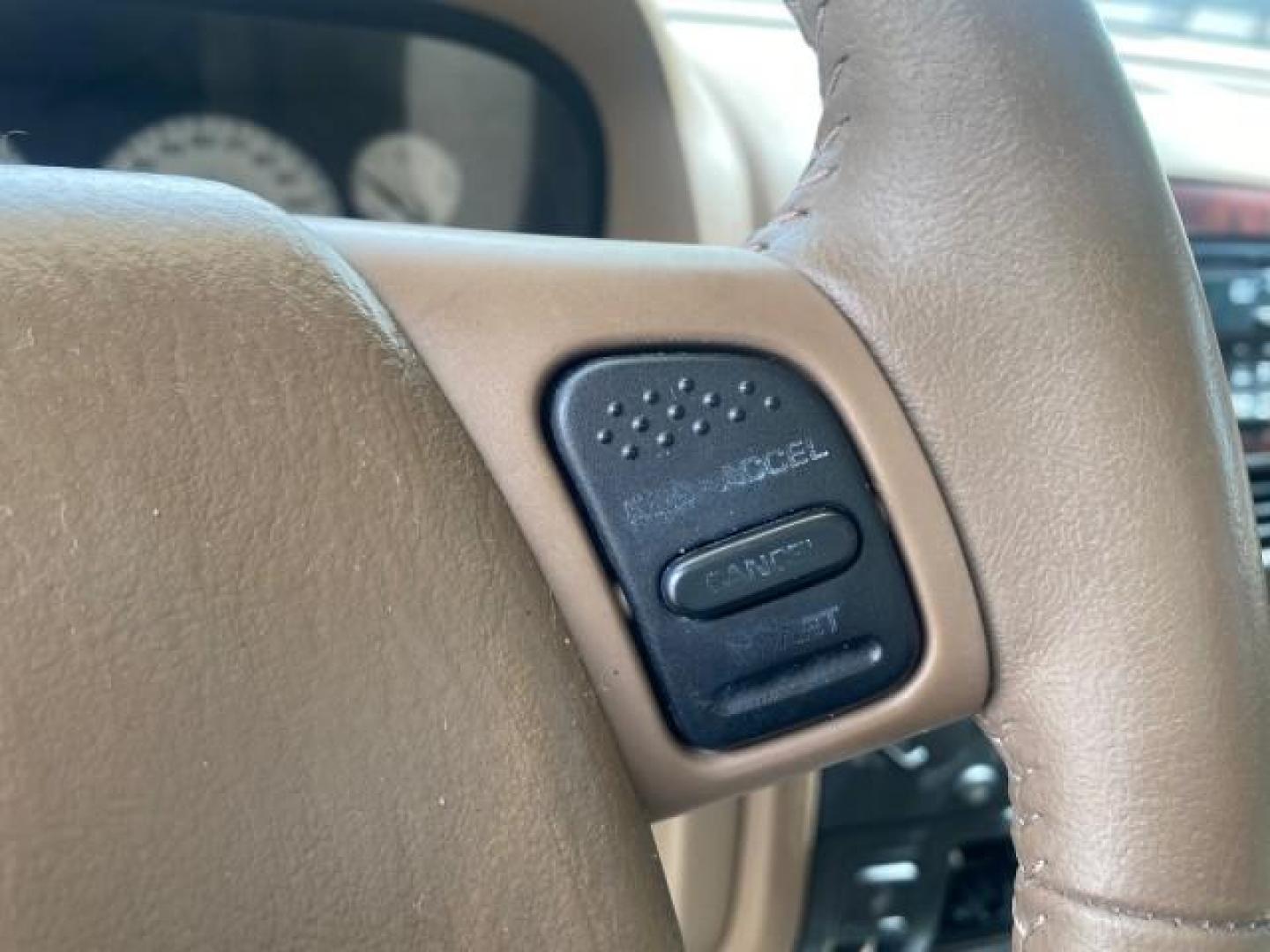 2004 Stone White /Sandstone Jeep Grand Cherokee Limited 4WD SUNROOF (1J8GW58N14C) with an 4.7L 8-Cyl Engine engine, Automatic transmission, located at 4701 North Dixie Hwy, Pompano Beach, FL, 33064, (954) 422-2889, 26.240938, -80.123474 - OUR WEBPAGE FLORIDACARS1.COM HAS OVER 100 PHOTOS AND FREE CARFAX LINK 2004 JEEP GRAND CHEROKEE LIMITED A TRUE CLASSIC WONT LAST IN STOCK VIN: 1J8GW58N14C199129 1 J 8 G W 5 8 N 1 4 C 1 9 9 1 2 9 4 DOOR WAGON/SPORT UTILITY 4.7L V8 F SOHC TOW PKG AND FRONT TOW HITCH WITH PLUG GASOLINE REAR WHEEL DRIVE - Photo#38