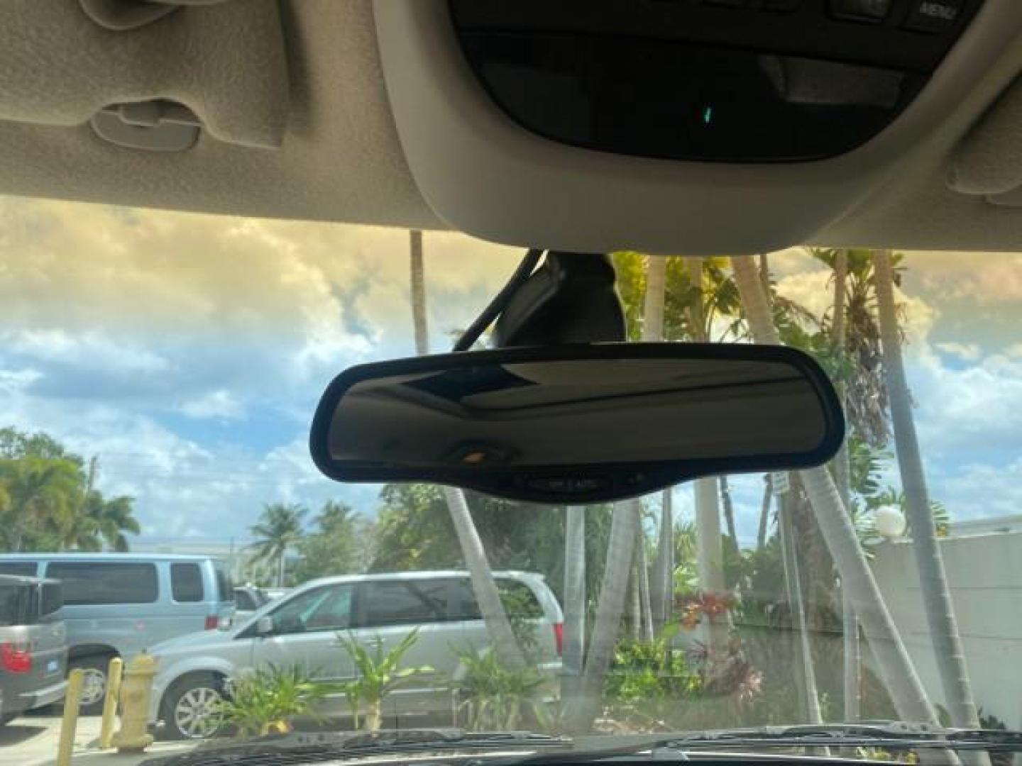 2004 Stone White /Sandstone Jeep Grand Cherokee Limited 4WD SUNROOF (1J8GW58N14C) with an 4.7L 8-Cyl Engine engine, Automatic transmission, located at 4701 North Dixie Hwy, Pompano Beach, FL, 33064, (954) 422-2889, 26.240938, -80.123474 - OUR WEBPAGE FLORIDACARS1.COM HAS OVER 100 PHOTOS AND FREE CARFAX LINK 2004 JEEP GRAND CHEROKEE LIMITED A TRUE CLASSIC WONT LAST IN STOCK VIN: 1J8GW58N14C199129 1 J 8 G W 5 8 N 1 4 C 1 9 9 1 2 9 4 DOOR WAGON/SPORT UTILITY 4.7L V8 F SOHC TOW PKG AND FRONT TOW HITCH WITH PLUG GASOLINE REAR WHEEL DRIVE - Photo#48
