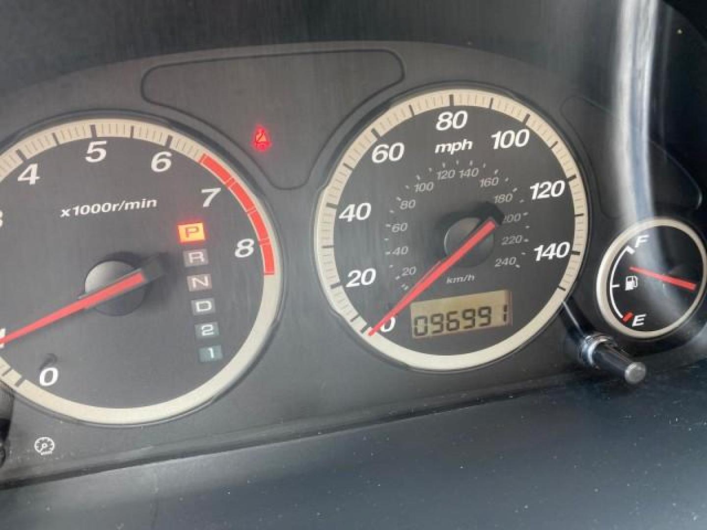 2004 Satin Silver Metallic /Black Honda CR-V LX FLORIDA 22 SERVICES (SHSRD68494U) with an 2.4L DOHC PGM-FI 16-Valve i-VTEC I4 Engine engine, Automatic transmission, located at 4701 North Dixie Hwy, Pompano Beach, FL, 33064, (954) 422-2889, 26.240938, -80.123474 - OUR WEBPAGE FLORIDACARS1.COM HAS OVER 100 PHOTOS AND FREE CARFAX LINK 2004 HONDA CR-V LX VIN: SHSRD68494U204432 S H S R D 6 8 4 9 4 U 2 0 4 4 3 2 4 DOOR WAGON/SPORT UTILITY 2.4L I4 F SOHC GASOLINE 29 MPG FRONT WHEEL DRIVE Top Features Leatherette and Cloth Basic Features AM/FM Stereo CD Audio Powe - Photo#18