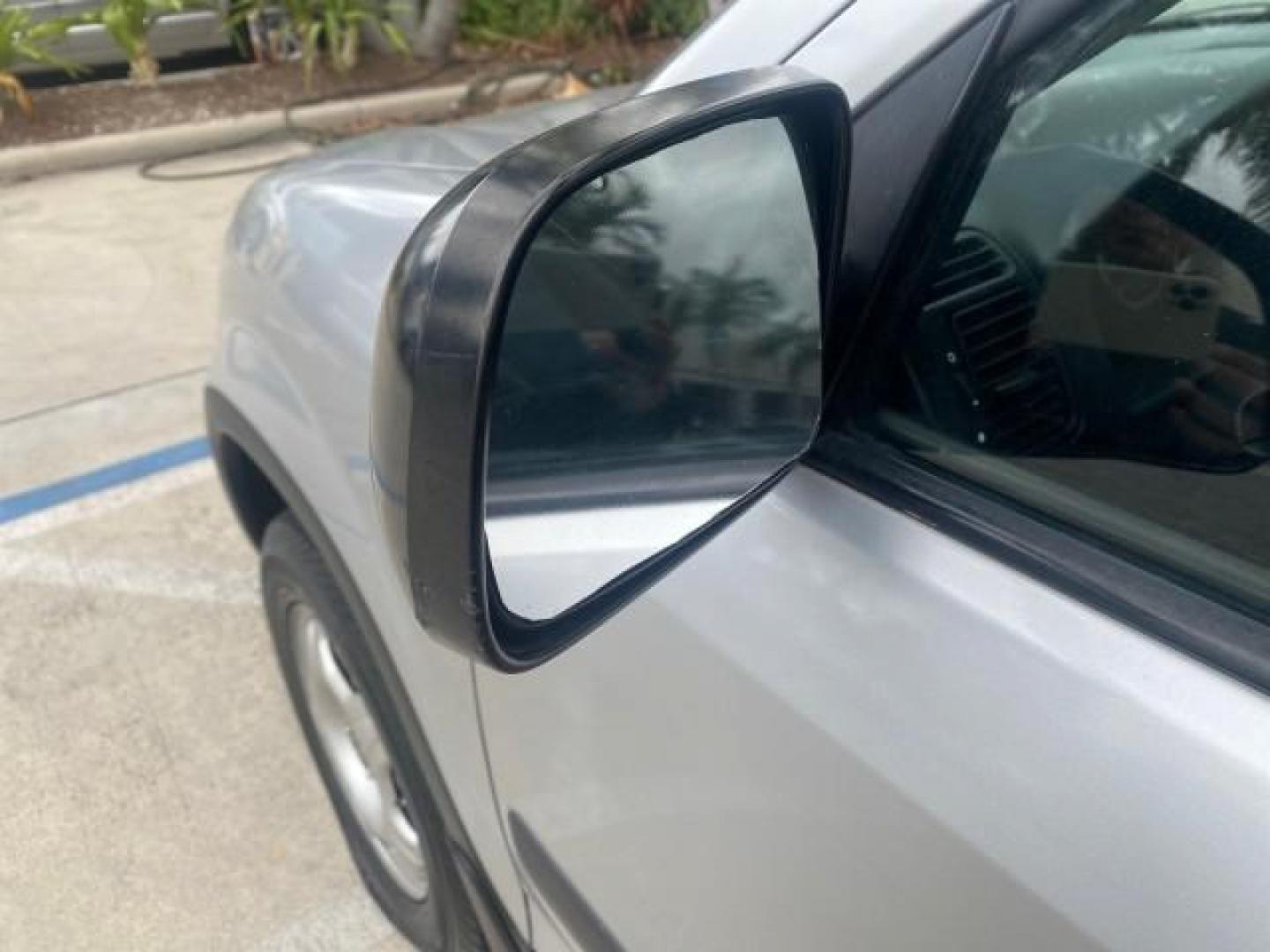 2004 Satin Silver Metallic /Black Honda CR-V LX LOW MILES 44,323 (SHSRD684X4U) with an 2.4L DOHC PGM-FI 16-Valve i-VTEC I4 Engine engine, Automatic transmission, located at 4701 North Dixie Hwy, Pompano Beach, FL, 33064, (954) 422-2889, 26.240938, -80.123474 - OUR WEBPAGE FLORIDACARS1.COM HAS OVER 100 PHOTOS AND FREE CARFAX LINK 2004 HONDA CR-V LX VIN: SHSRD684X4U202379 S H S R D 6 8 4 X 4 U 2 0 2 3 7 9 4 DOOR WAGON/SPORT UTILITY 2.4L I4 F SOHC GASOLINE 29 MPG FRONT WHEEL DRIVE Top Features Leatherette and Cloth Basic Features AM/FM Stereo CD Audio Powe - Photo#28