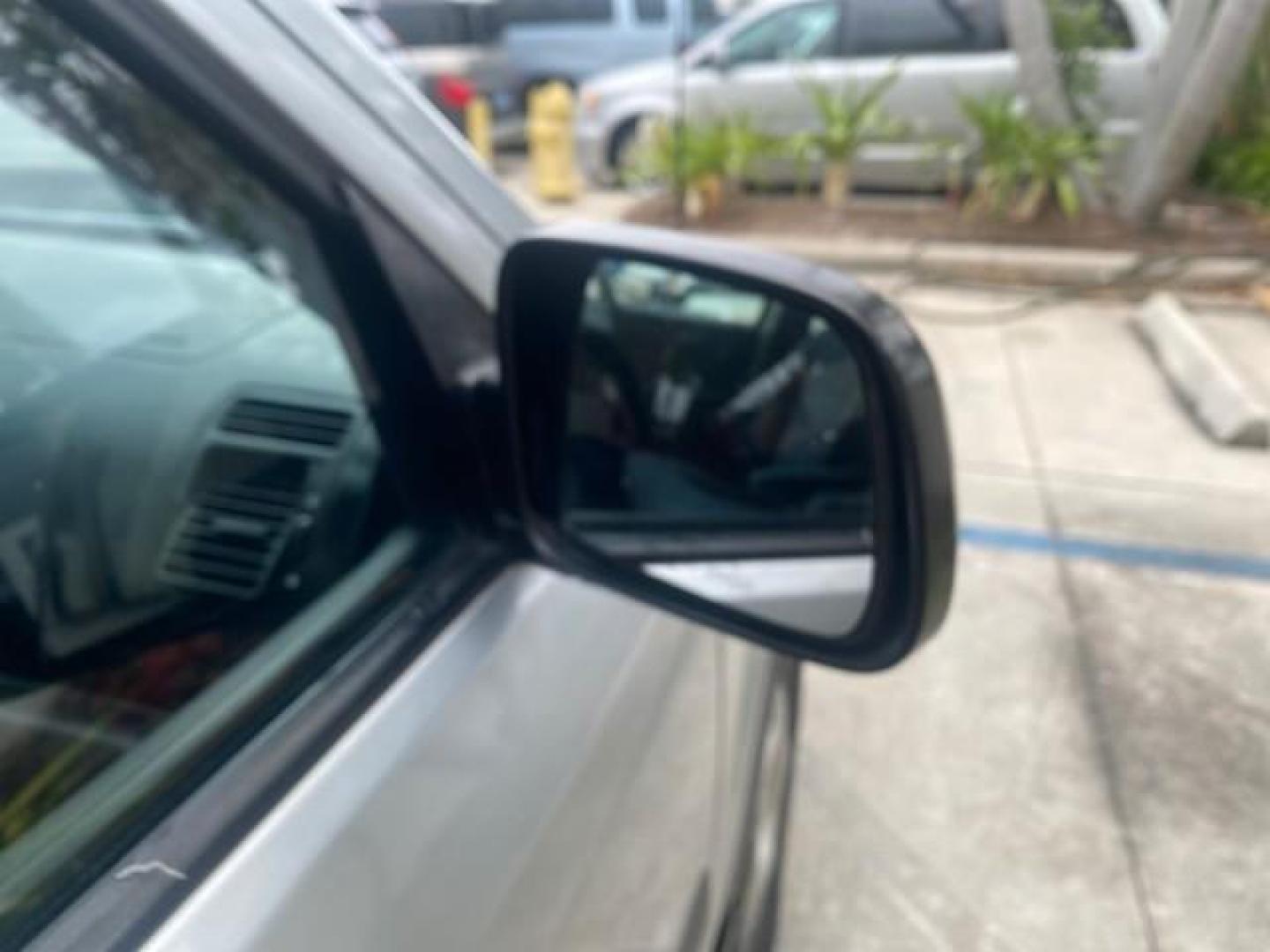 2004 Satin Silver Metallic /Black Honda CR-V LX LOW MILES 44,323 (SHSRD684X4U) with an 2.4L DOHC PGM-FI 16-Valve i-VTEC I4 Engine engine, Automatic transmission, located at 4701 North Dixie Hwy, Pompano Beach, FL, 33064, (954) 422-2889, 26.240938, -80.123474 - OUR WEBPAGE FLORIDACARS1.COM HAS OVER 100 PHOTOS AND FREE CARFAX LINK 2004 HONDA CR-V LX VIN: SHSRD684X4U202379 S H S R D 6 8 4 X 4 U 2 0 2 3 7 9 4 DOOR WAGON/SPORT UTILITY 2.4L I4 F SOHC GASOLINE 29 MPG FRONT WHEEL DRIVE Top Features Leatherette and Cloth Basic Features AM/FM Stereo CD Audio Powe - Photo#93