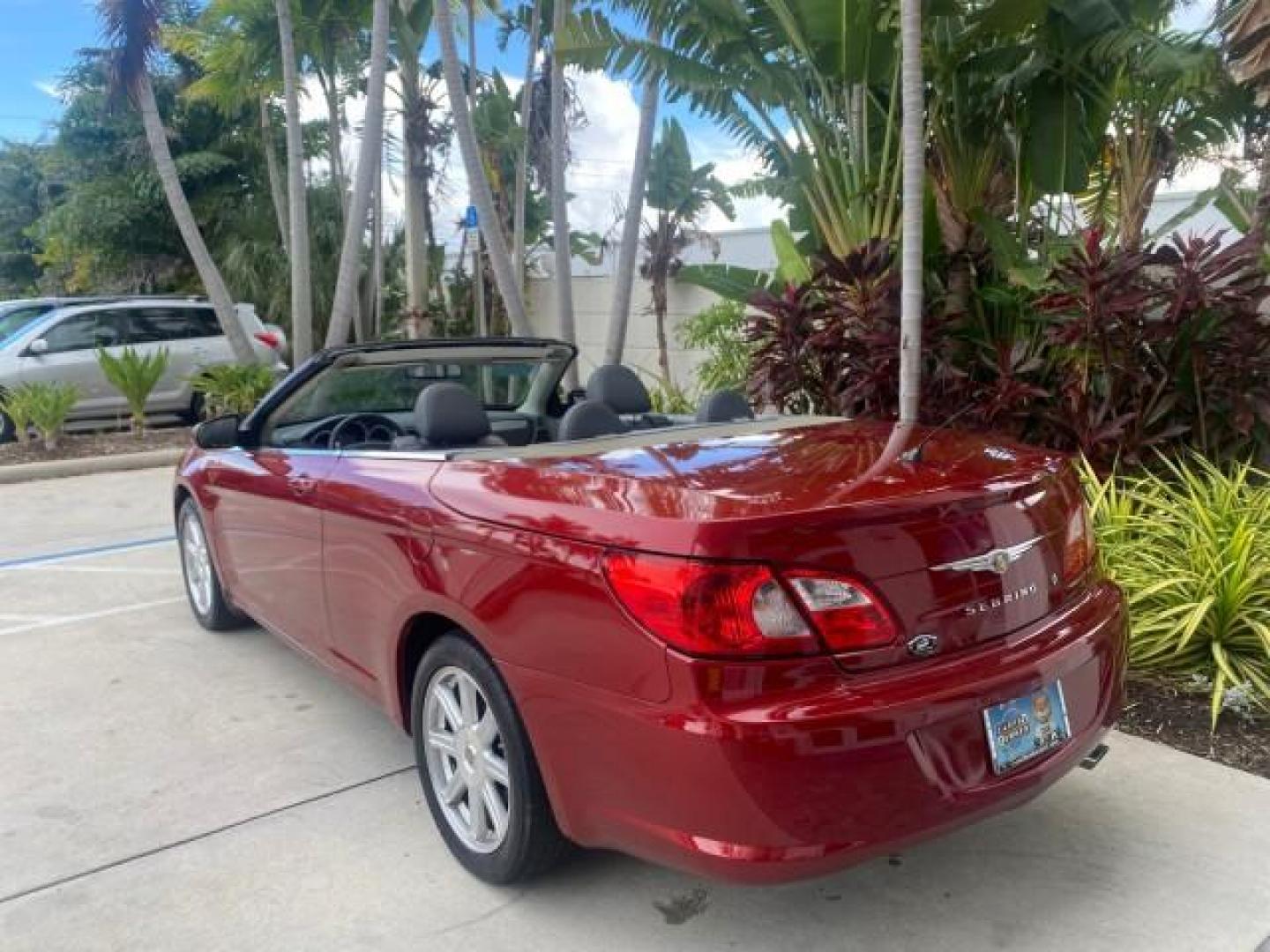 2008 Inferno Red Crystal /Dark/Light Slate Gray Chrysler Sebring FLORIDA 41 SERVICES CONVERTIBLE (1C3LC55R48N) with an 2.7L V6 Cylinder Engine engine, Automatic transmission, located at 4701 North Dixie Hwy, Pompano Beach, FL, 33064, (954) 422-2889, 26.240938, -80.123474 - OUR WEBPAGE FLORIDACARS1.COM HAS OVER 100 PHOTOS AND FREE CARFAX LINK 2008 CHRYSLER SEBRING TOURING VIN: 1C3LC55R48N657900 1 C 3 L C 5 5 R 4 8 N 6 5 7 9 0 0 CONVERTIBLE 2.7L V6 F DOHC 24V GASOLINE FRONT WHEEL DRIVE Top Features Alloy Wheels Satellite Radio Ready 2 Tone Leather Seats Soft Top Front S - Photo#27