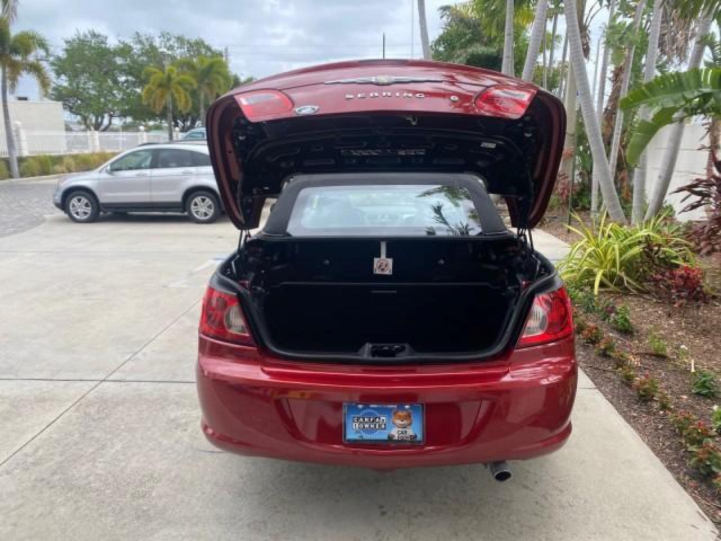 2008 Inferno Red Crystal /Dark/Light Slate Gray Chrysler Sebring FLORIDA 41 SERVICES CONVERTIBLE (1C3LC55R48N) with an 2.7L V6 Cylinder Engine engine, Automatic transmission, located at 4701 North Dixie Hwy, Pompano Beach, FL, 33064, (954) 422-2889, 26.240938, -80.123474 - OUR WEBPAGE FLORIDACARS1.COM HAS OVER 100 PHOTOS AND FREE CARFAX LINK 2008 CHRYSLER SEBRING TOURING VIN: 1C3LC55R48N657900 1 C 3 L C 5 5 R 4 8 N 6 5 7 9 0 0 CONVERTIBLE 2.7L V6 F DOHC 24V GASOLINE FRONT WHEEL DRIVE Top Features Alloy Wheels Satellite Radio Ready 2 Tone Leather Seats Soft Top Front S - Photo#73
