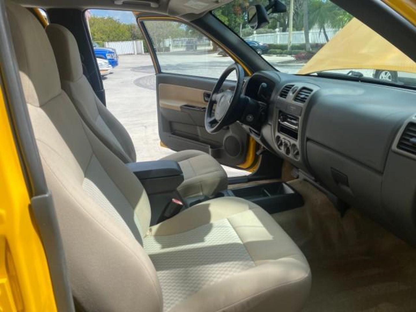 2006 Yellow /Light Cashmere Chevrolet Colorado LT FLORIDA LOW MILES 76.163 (1GCDS136768) with an 3.5L DOHC 5-Cyl MFI Engine engine, Automatic transmission, located at 4701 North Dixie Hwy, Pompano Beach, FL, 33064, (954) 422-2889, 26.240938, -80.123474 - OUR WEBPAGE FLORIDACARS1.COM HAS OVER 100 PHOTOS AND FREE CARFAX LINK 2006 CHEVROLET COLORADO LT Z71 VIN: 1GCDS136768220473 1 G C D S 1 3 6 7 6 8 2 2 0 4 7 3 CREW PICKUP 3.5L I5 F GASOLINE REAR WHEEL DRIVE Top Features Alloy Wheels Comfort Package Cloth Seats Convenience Package Basic Features ABS B - Photo#12