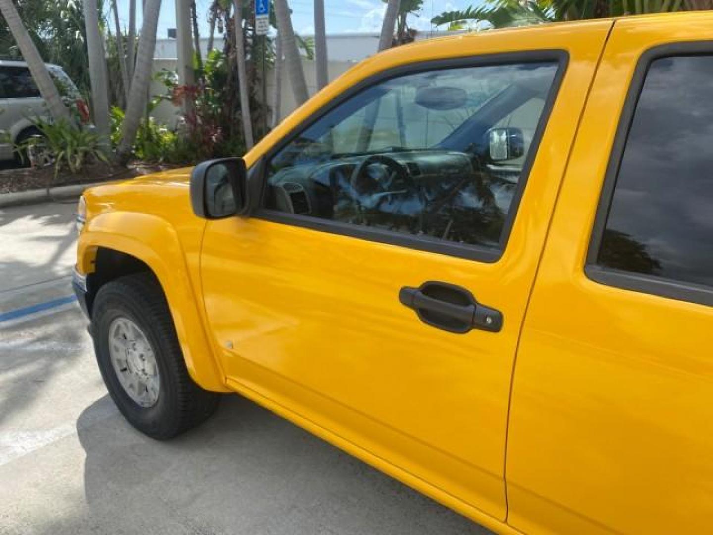 2006 Yellow /Light Cashmere Chevrolet Colorado LT FLORIDA LOW MILES 76.163 (1GCDS136768) with an 3.5L DOHC 5-Cyl MFI Engine engine, Automatic transmission, located at 4701 North Dixie Hwy, Pompano Beach, FL, 33064, (954) 422-2889, 26.240938, -80.123474 - OUR WEBPAGE FLORIDACARS1.COM HAS OVER 100 PHOTOS AND FREE CARFAX LINK 2006 CHEVROLET COLORADO LT Z71 VIN: 1GCDS136768220473 1 G C D S 1 3 6 7 6 8 2 2 0 4 7 3 CREW PICKUP 3.5L I5 F GASOLINE REAR WHEEL DRIVE Top Features Alloy Wheels Comfort Package Cloth Seats Convenience Package Basic Features ABS B - Photo#26