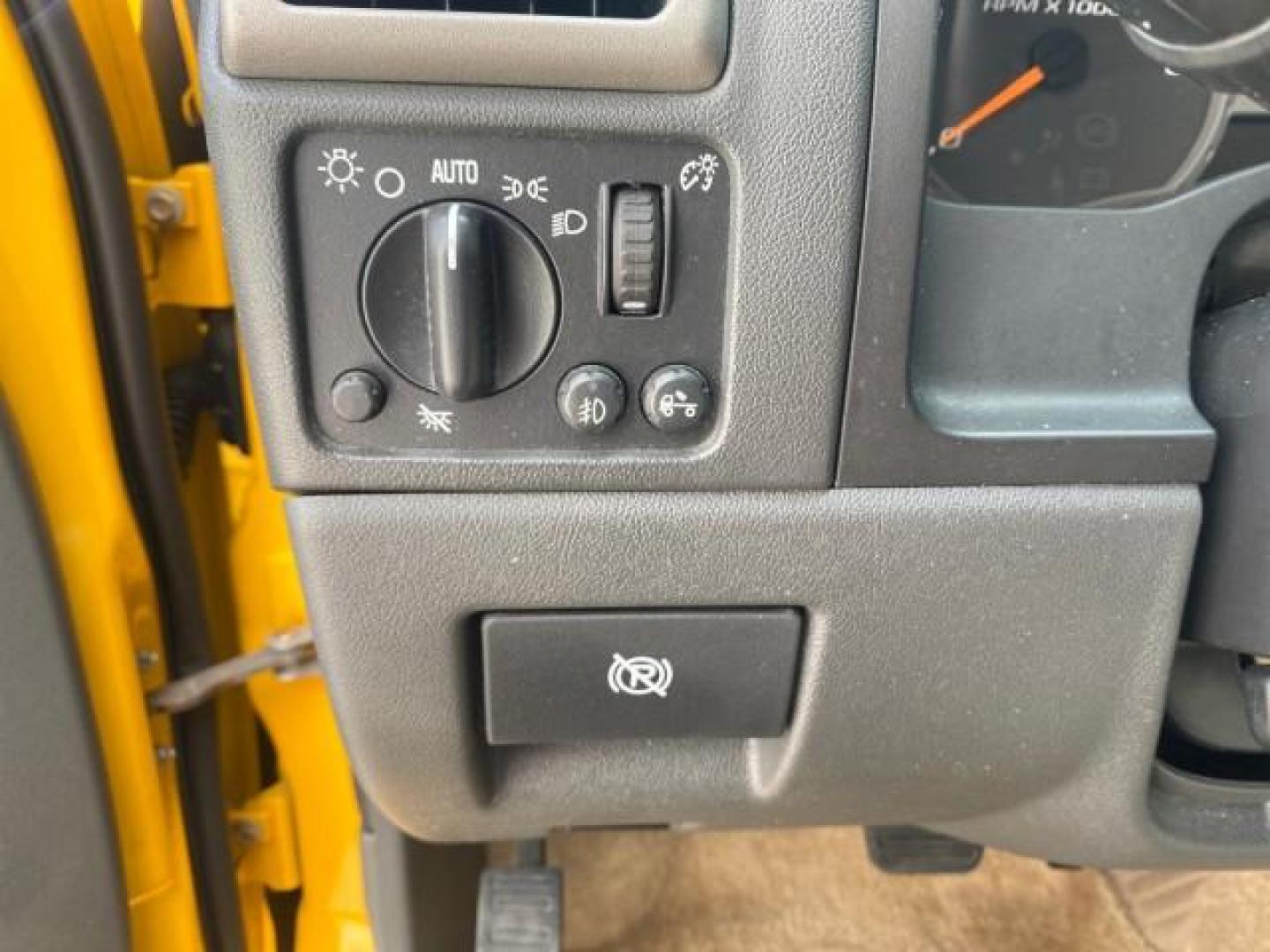 2006 Yellow /Light Cashmere Chevrolet Colorado LT FLORIDA LOW MILES 76.163 (1GCDS136768) with an 3.5L DOHC 5-Cyl MFI Engine engine, Automatic transmission, located at 4701 North Dixie Hwy, Pompano Beach, FL, 33064, (954) 422-2889, 26.240938, -80.123474 - OUR WEBPAGE FLORIDACARS1.COM HAS OVER 100 PHOTOS AND FREE CARFAX LINK 2006 CHEVROLET COLORADO LT Z71 VIN: 1GCDS136768220473 1 G C D S 1 3 6 7 6 8 2 2 0 4 7 3 CREW PICKUP 3.5L I5 F GASOLINE REAR WHEEL DRIVE Top Features Alloy Wheels Comfort Package Cloth Seats Convenience Package Basic Features ABS B - Photo#39