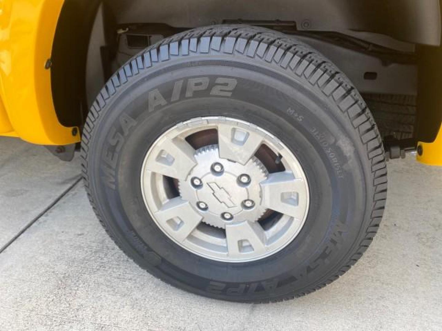 2006 Yellow /Light Cashmere Chevrolet Colorado LT FLORIDA LOW MILES 76.163 (1GCDS136768) with an 3.5L DOHC 5-Cyl MFI Engine engine, Automatic transmission, located at 4701 North Dixie Hwy, Pompano Beach, FL, 33064, (954) 422-2889, 26.240938, -80.123474 - OUR WEBPAGE FLORIDACARS1.COM HAS OVER 100 PHOTOS AND FREE CARFAX LINK 2006 CHEVROLET COLORADO LT Z71 VIN: 1GCDS136768220473 1 G C D S 1 3 6 7 6 8 2 2 0 4 7 3 CREW PICKUP 3.5L I5 F GASOLINE REAR WHEEL DRIVE Top Features Alloy Wheels Comfort Package Cloth Seats Convenience Package Basic Features ABS B - Photo#69