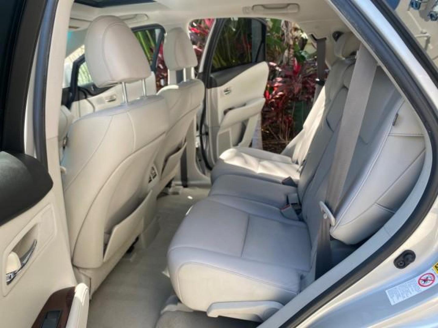 2010 Starfire Pearl /Light Gray Lexus RX 350 1 NC LOW MILES 83,532 AWD (2T2BK1BA8AC) with an 3.5L DOHC SFI 24-Valve V6 Engine engine, Automatic transmission, located at 4701 North Dixie Hwy, Pompano Beach, FL, 33064, (954) 422-2889, 26.240938, -80.123474 - OUR WEBPAGE FLORIDACARS1.COM HAS OVER 100 PHOTOS AND FREE CARFAX LINK 2010 LEXUS RX 350 NAVIGATION VIN: 2T2BK1BA8AC005951 2 T 2 B K 1 B A 8 A C 0 0 5 9 5 1 4 DOOR WAGON/SPORT UTILITY 3.5L V6 F DOHC 24V GASOLINE ALL WHEEL DRIVE Top Features 4WD/AWD Leather Seats Alloy Wheels Satellite Radio Ready Blu - Photo#13