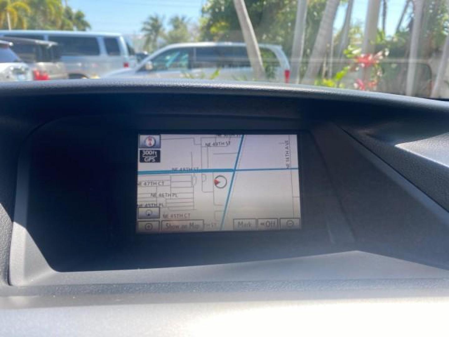 2010 Starfire Pearl /Light Gray Lexus RX 350 1 NC LOW MILES 83,532 AWD (2T2BK1BA8AC) with an 3.5L DOHC SFI 24-Valve V6 Engine engine, Automatic transmission, located at 4701 North Dixie Hwy, Pompano Beach, FL, 33064, (954) 422-2889, 26.240938, -80.123474 - OUR WEBPAGE FLORIDACARS1.COM HAS OVER 100 PHOTOS AND FREE CARFAX LINK 2010 LEXUS RX 350 NAVIGATION VIN: 2T2BK1BA8AC005951 2 T 2 B K 1 B A 8 A C 0 0 5 9 5 1 4 DOOR WAGON/SPORT UTILITY 3.5L V6 F DOHC 24V GASOLINE ALL WHEEL DRIVE Top Features 4WD/AWD Leather Seats Alloy Wheels Satellite Radio Ready Blu - Photo#17