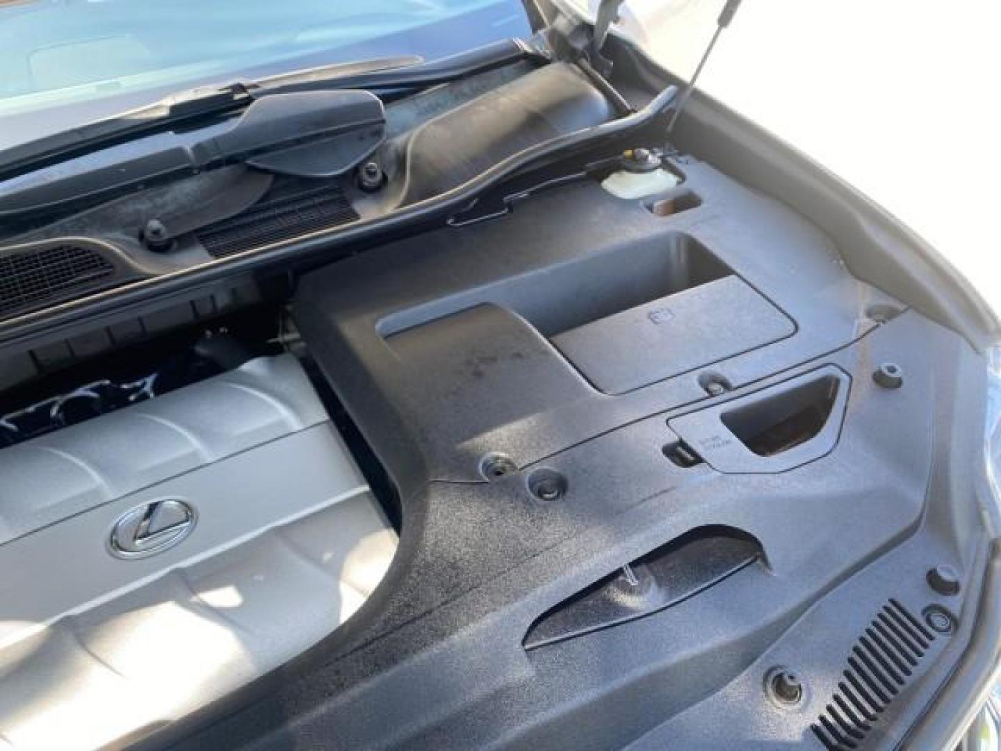 2010 Starfire Pearl /Light Gray Lexus RX 350 1 NC LOW MILES 83,532 AWD (2T2BK1BA8AC) with an 3.5L DOHC SFI 24-Valve V6 Engine engine, Automatic transmission, located at 4701 North Dixie Hwy, Pompano Beach, FL, 33064, (954) 422-2889, 26.240938, -80.123474 - OUR WEBPAGE FLORIDACARS1.COM HAS OVER 100 PHOTOS AND FREE CARFAX LINK 2010 LEXUS RX 350 NAVIGATION VIN: 2T2BK1BA8AC005951 2 T 2 B K 1 B A 8 A C 0 0 5 9 5 1 4 DOOR WAGON/SPORT UTILITY 3.5L V6 F DOHC 24V GASOLINE ALL WHEEL DRIVE Top Features 4WD/AWD Leather Seats Alloy Wheels Satellite Radio Ready Blu - Photo#27