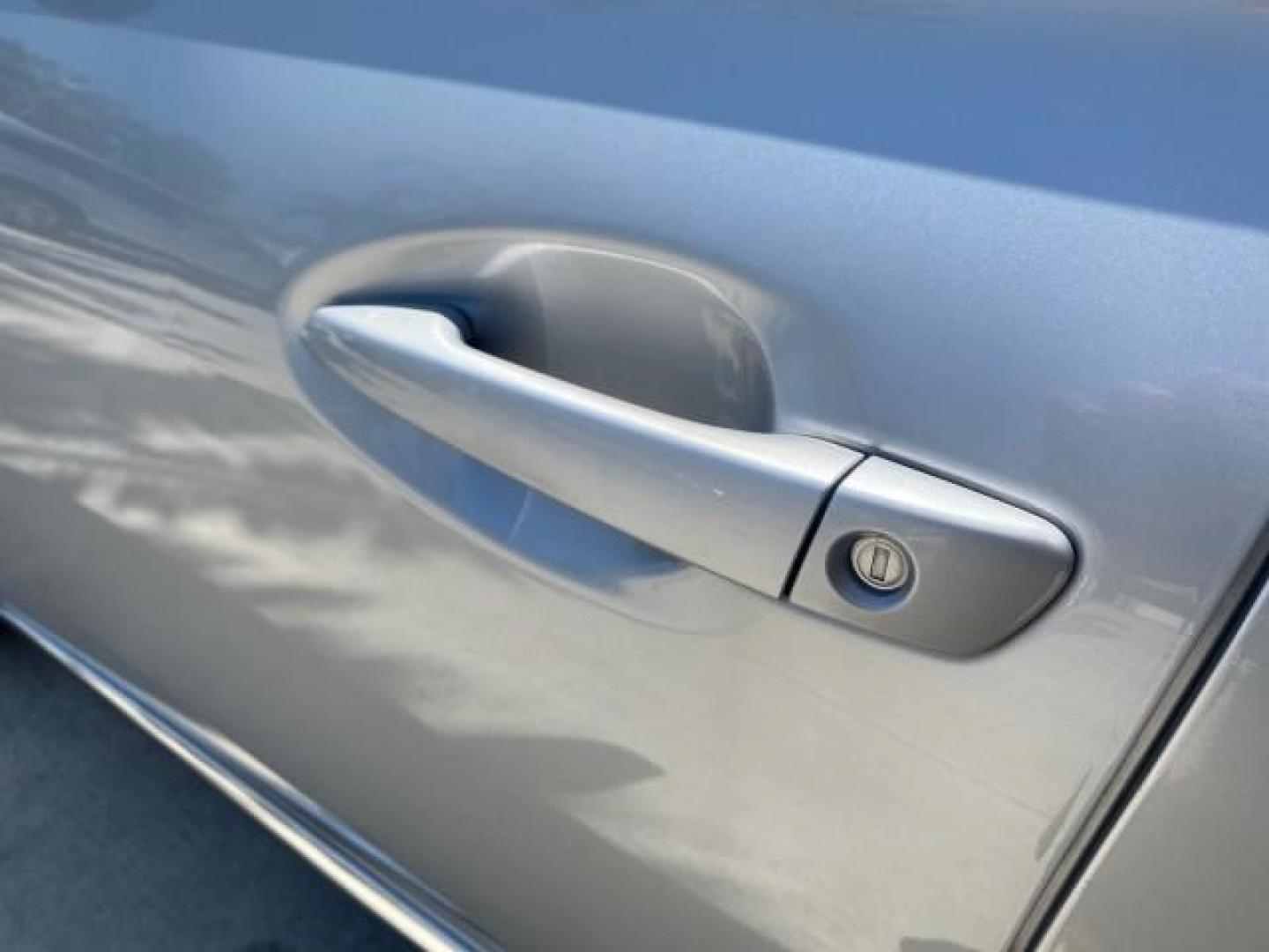 2010 Starfire Pearl /Light Gray Lexus RX 350 1 NC LOW MILES 83,532 AWD (2T2BK1BA8AC) with an 3.5L DOHC SFI 24-Valve V6 Engine engine, Automatic transmission, located at 4701 North Dixie Hwy, Pompano Beach, FL, 33064, (954) 422-2889, 26.240938, -80.123474 - OUR WEBPAGE FLORIDACARS1.COM HAS OVER 100 PHOTOS AND FREE CARFAX LINK 2010 LEXUS RX 350 NAVIGATION VIN: 2T2BK1BA8AC005951 2 T 2 B K 1 B A 8 A C 0 0 5 9 5 1 4 DOOR WAGON/SPORT UTILITY 3.5L V6 F DOHC 24V GASOLINE ALL WHEEL DRIVE Top Features 4WD/AWD Leather Seats Alloy Wheels Satellite Radio Ready Blu - Photo#29