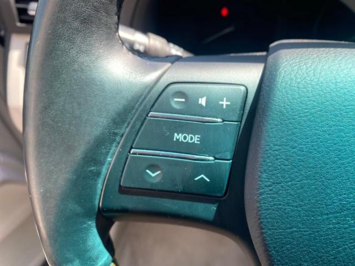 2010 Starfire Pearl /Light Gray Lexus RX 350 1 NC LOW MILES 83,532 AWD (2T2BK1BA8AC) with an 3.5L DOHC SFI 24-Valve V6 Engine engine, Automatic transmission, located at 4701 North Dixie Hwy, Pompano Beach, FL, 33064, (954) 422-2889, 26.240938, -80.123474 - OUR WEBPAGE FLORIDACARS1.COM HAS OVER 100 PHOTOS AND FREE CARFAX LINK 2010 LEXUS RX 350 NAVIGATION VIN: 2T2BK1BA8AC005951 2 T 2 B K 1 B A 8 A C 0 0 5 9 5 1 4 DOOR WAGON/SPORT UTILITY 3.5L V6 F DOHC 24V GASOLINE ALL WHEEL DRIVE Top Features 4WD/AWD Leather Seats Alloy Wheels Satellite Radio Ready Blu - Photo#42
