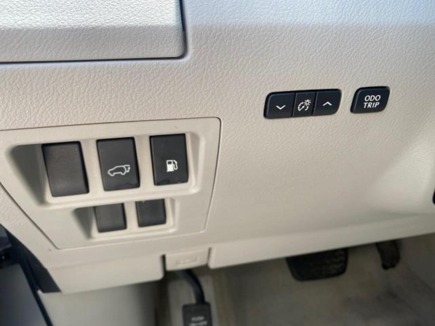 2010 Starfire Pearl /Light Gray Lexus RX 350 1 NC LOW MILES 83,532 AWD (2T2BK1BA8AC) with an 3.5L DOHC SFI 24-Valve V6 Engine engine, Automatic transmission, located at 4701 North Dixie Hwy, Pompano Beach, FL, 33064, (954) 422-2889, 26.240938, -80.123474 - OUR WEBPAGE FLORIDACARS1.COM HAS OVER 100 PHOTOS AND FREE CARFAX LINK 2010 LEXUS RX 350 NAVIGATION VIN: 2T2BK1BA8AC005951 2 T 2 B K 1 B A 8 A C 0 0 5 9 5 1 4 DOOR WAGON/SPORT UTILITY 3.5L V6 F DOHC 24V GASOLINE ALL WHEEL DRIVE Top Features 4WD/AWD Leather Seats Alloy Wheels Satellite Radio Ready Blu - Photo#46