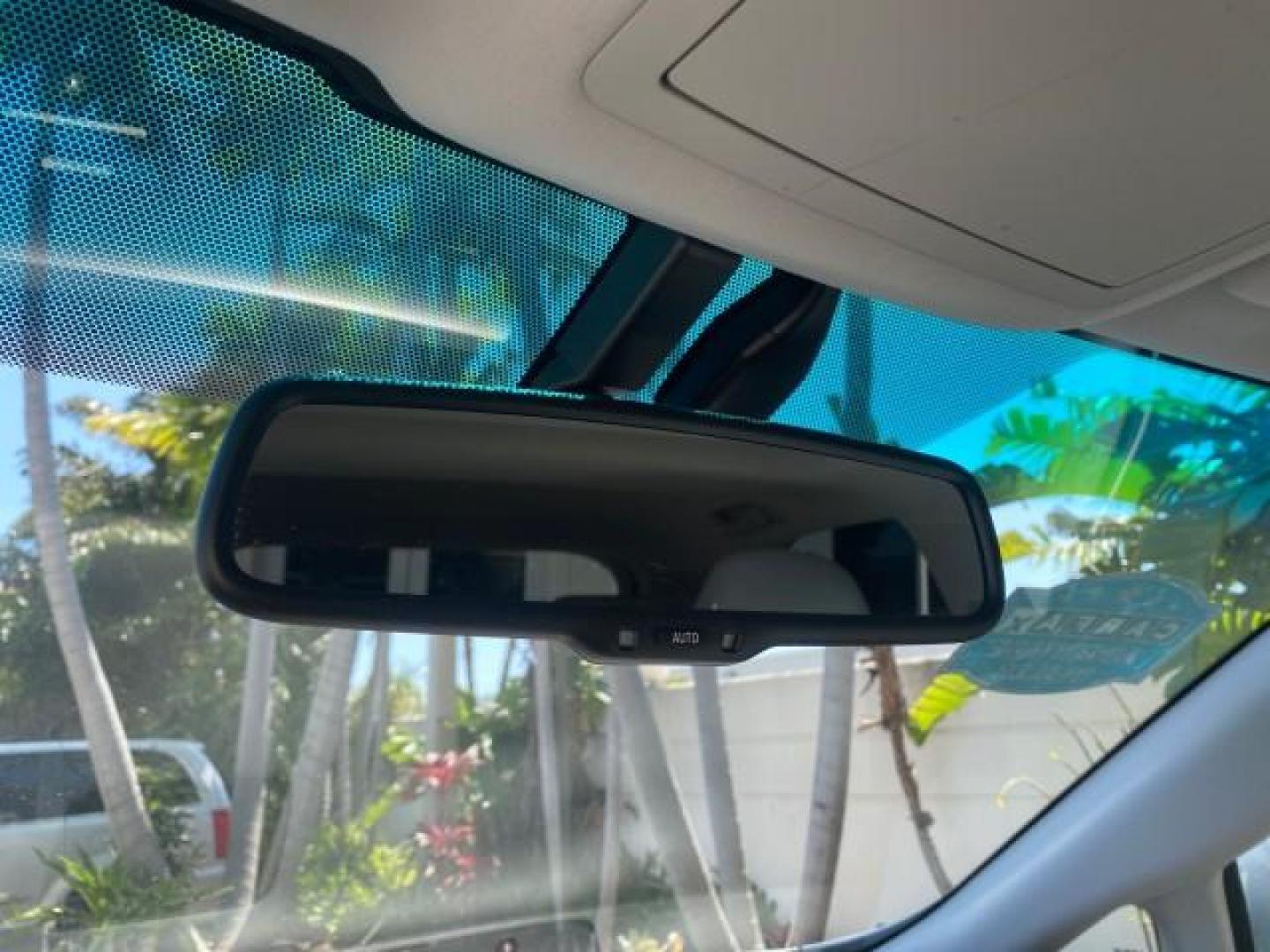 2010 Starfire Pearl /Light Gray Lexus RX 350 1 NC LOW MILES 83,532 AWD (2T2BK1BA8AC) with an 3.5L DOHC SFI 24-Valve V6 Engine engine, Automatic transmission, located at 4701 North Dixie Hwy, Pompano Beach, FL, 33064, (954) 422-2889, 26.240938, -80.123474 - OUR WEBPAGE FLORIDACARS1.COM HAS OVER 100 PHOTOS AND FREE CARFAX LINK 2010 LEXUS RX 350 NAVIGATION VIN: 2T2BK1BA8AC005951 2 T 2 B K 1 B A 8 A C 0 0 5 9 5 1 4 DOOR WAGON/SPORT UTILITY 3.5L V6 F DOHC 24V GASOLINE ALL WHEEL DRIVE Top Features 4WD/AWD Leather Seats Alloy Wheels Satellite Radio Ready Blu - Photo#51