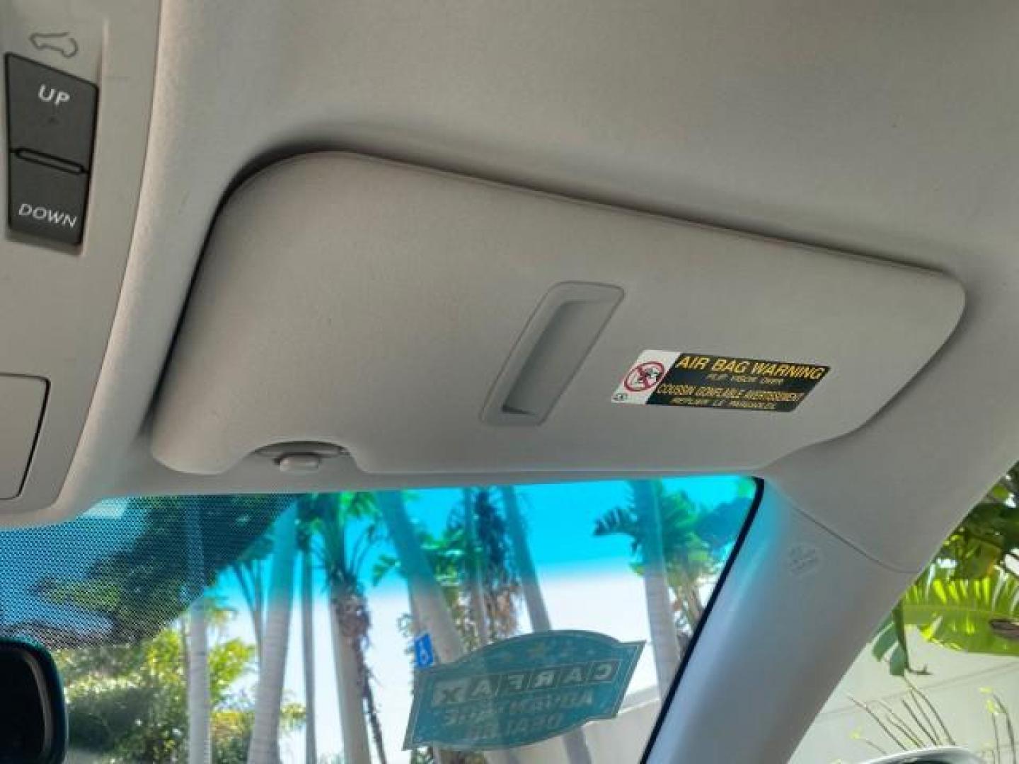 2010 Starfire Pearl /Light Gray Lexus RX 350 1 NC LOW MILES 83,532 AWD (2T2BK1BA8AC) with an 3.5L DOHC SFI 24-Valve V6 Engine engine, Automatic transmission, located at 4701 North Dixie Hwy, Pompano Beach, FL, 33064, (954) 422-2889, 26.240938, -80.123474 - OUR WEBPAGE FLORIDACARS1.COM HAS OVER 100 PHOTOS AND FREE CARFAX LINK 2010 LEXUS RX 350 NAVIGATION VIN: 2T2BK1BA8AC005951 2 T 2 B K 1 B A 8 A C 0 0 5 9 5 1 4 DOOR WAGON/SPORT UTILITY 3.5L V6 F DOHC 24V GASOLINE ALL WHEEL DRIVE Top Features 4WD/AWD Leather Seats Alloy Wheels Satellite Radio Ready Blu - Photo#56