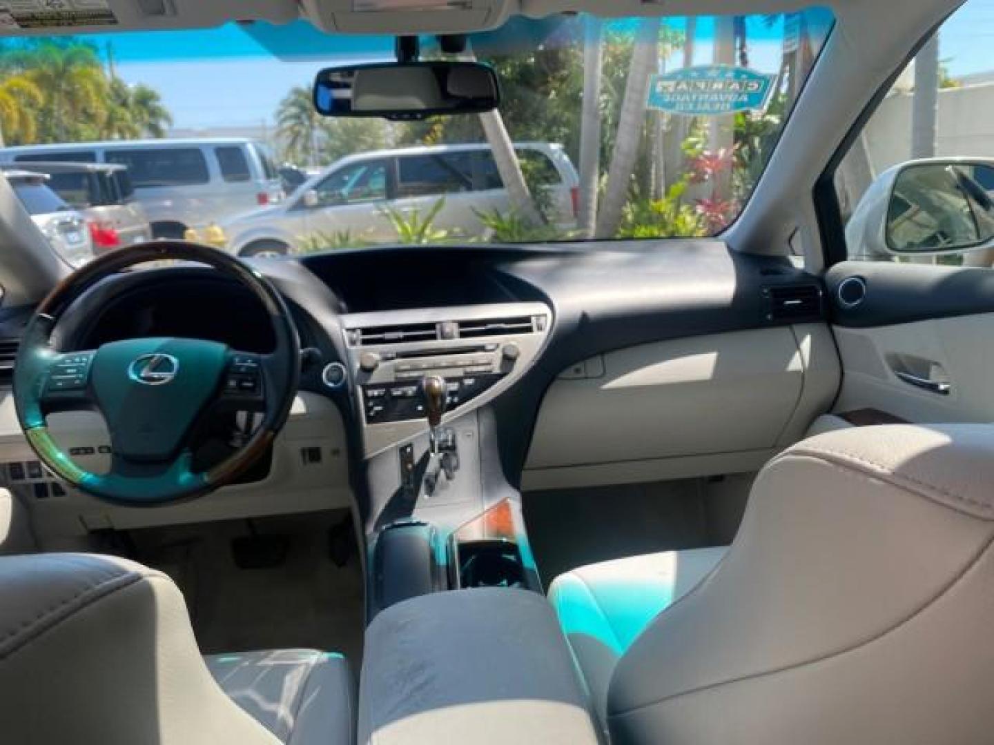 2010 Starfire Pearl /Light Gray Lexus RX 350 1 NC LOW MILES 83,532 AWD (2T2BK1BA8AC) with an 3.5L DOHC SFI 24-Valve V6 Engine engine, Automatic transmission, located at 4701 North Dixie Hwy, Pompano Beach, FL, 33064, (954) 422-2889, 26.240938, -80.123474 - OUR WEBPAGE FLORIDACARS1.COM HAS OVER 100 PHOTOS AND FREE CARFAX LINK 2010 LEXUS RX 350 NAVIGATION VIN: 2T2BK1BA8AC005951 2 T 2 B K 1 B A 8 A C 0 0 5 9 5 1 4 DOOR WAGON/SPORT UTILITY 3.5L V6 F DOHC 24V GASOLINE ALL WHEEL DRIVE Top Features 4WD/AWD Leather Seats Alloy Wheels Satellite Radio Ready Blu - Photo#67