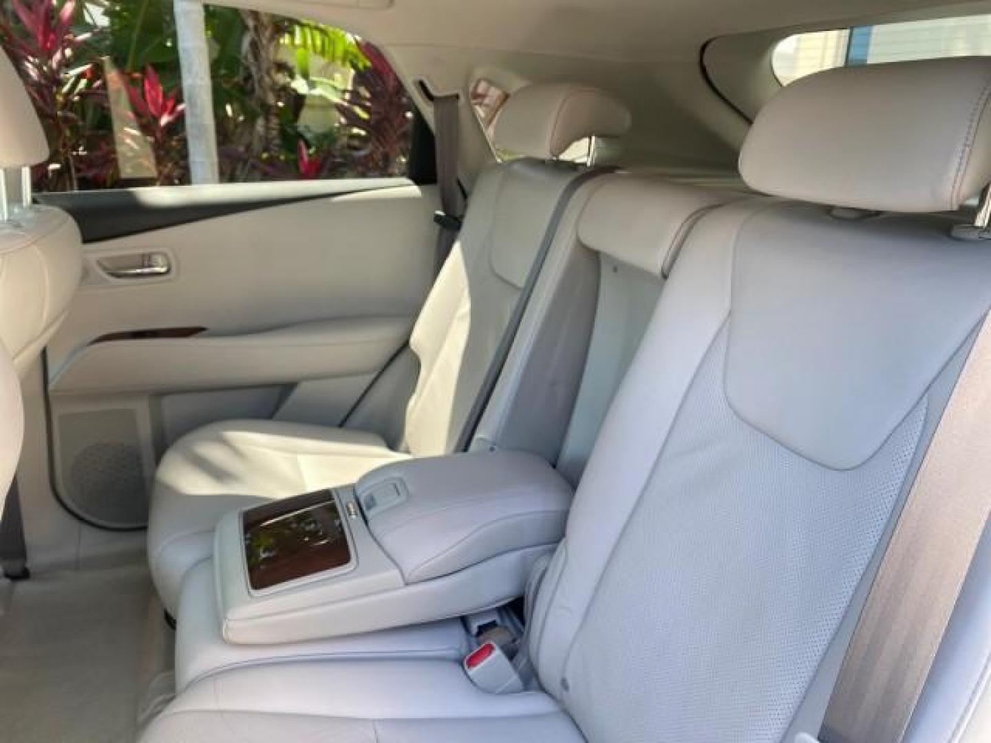 2010 Starfire Pearl /Light Gray Lexus RX 350 1 NC LOW MILES 83,532 AWD (2T2BK1BA8AC) with an 3.5L DOHC SFI 24-Valve V6 Engine engine, Automatic transmission, located at 4701 North Dixie Hwy, Pompano Beach, FL, 33064, (954) 422-2889, 26.240938, -80.123474 - OUR WEBPAGE FLORIDACARS1.COM HAS OVER 100 PHOTOS AND FREE CARFAX LINK 2010 LEXUS RX 350 NAVIGATION VIN: 2T2BK1BA8AC005951 2 T 2 B K 1 B A 8 A C 0 0 5 9 5 1 4 DOOR WAGON/SPORT UTILITY 3.5L V6 F DOHC 24V GASOLINE ALL WHEEL DRIVE Top Features 4WD/AWD Leather Seats Alloy Wheels Satellite Radio Ready Blu - Photo#68