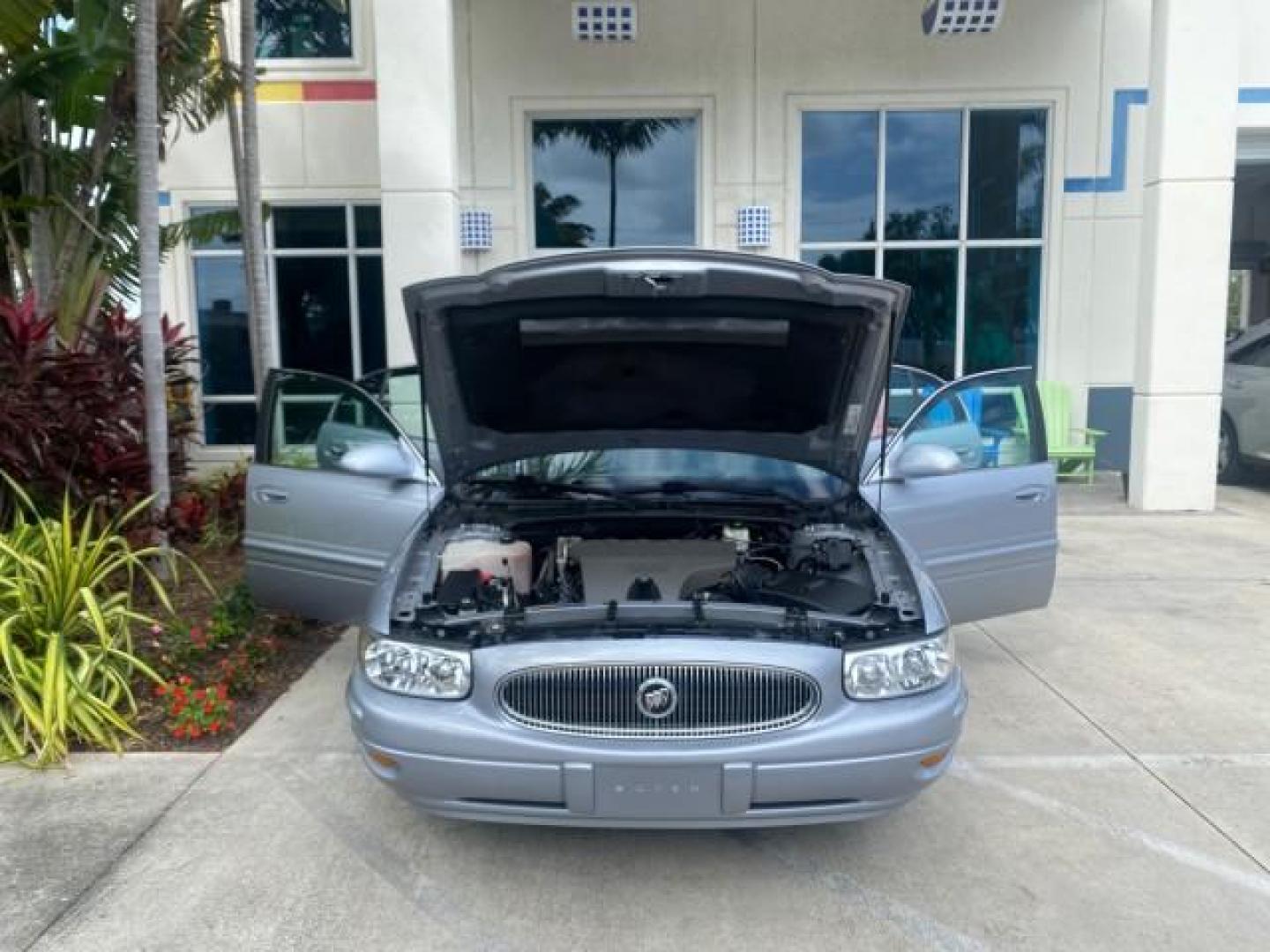 2005 Platinum Metallic /Gray Buick LeSabre Custom 1 OWNER LOW MILES 34,370 (1G4HP52K15U) with an 3.8L 3800 V6 SFI Engine engine, Automatic transmission, located at 4701 North Dixie Hwy, Pompano Beach, FL, 33064, (954) 422-2889, 26.240938, -80.123474 - OUR WEBPAGE FLORIDACARS1.COM HAS OVER 100 PHOTOS AND FREE CARFAX LINK 2005 BUICK LESABRE CUSTOM VIN: 1G4HP52K15U173399 1 G 4 H P 5 2 K 1 5 U 1 7 3 3 9 9 SEDAN 4 DR 3.8L V6 F OHV 29 MPG GASOLINE FRONT WHEEL DRIVE Top Features Alloy Wheels Cloth Seats Basic Features ABS Brakes CD Audio Power Mirrors S - Photo#16