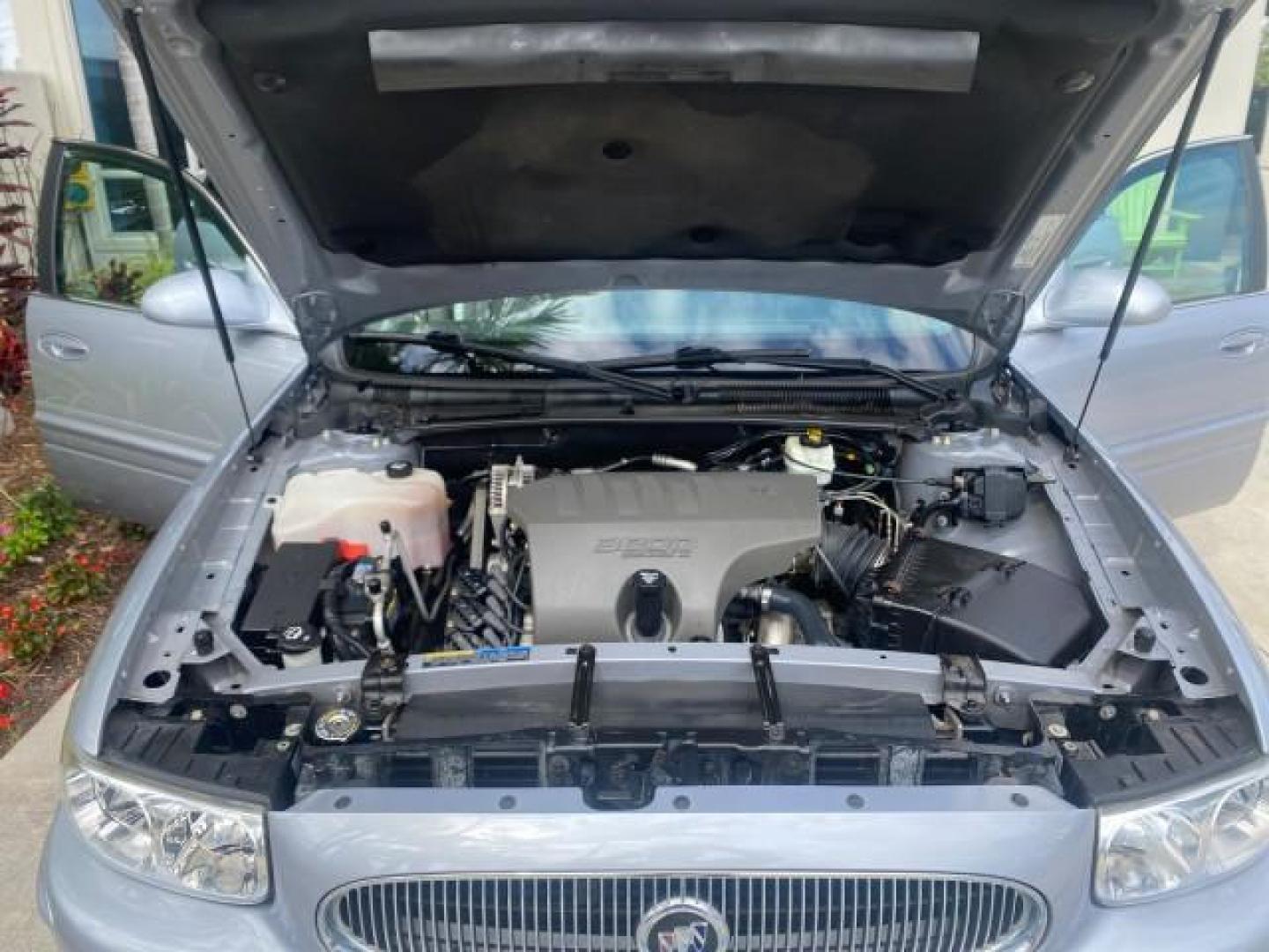 2005 Platinum Metallic /Gray Buick LeSabre Custom 1 OWNER LOW MILES 34,370 (1G4HP52K15U) with an 3.8L 3800 V6 SFI Engine engine, Automatic transmission, located at 4701 North Dixie Hwy, Pompano Beach, FL, 33064, (954) 422-2889, 26.240938, -80.123474 - OUR WEBPAGE FLORIDACARS1.COM HAS OVER 100 PHOTOS AND FREE CARFAX LINK 2005 BUICK LESABRE CUSTOM VIN: 1G4HP52K15U173399 1 G 4 H P 5 2 K 1 5 U 1 7 3 3 9 9 SEDAN 4 DR 3.8L V6 F OHV 29 MPG GASOLINE FRONT WHEEL DRIVE Top Features Alloy Wheels Cloth Seats Basic Features ABS Brakes CD Audio Power Mirrors S - Photo#17