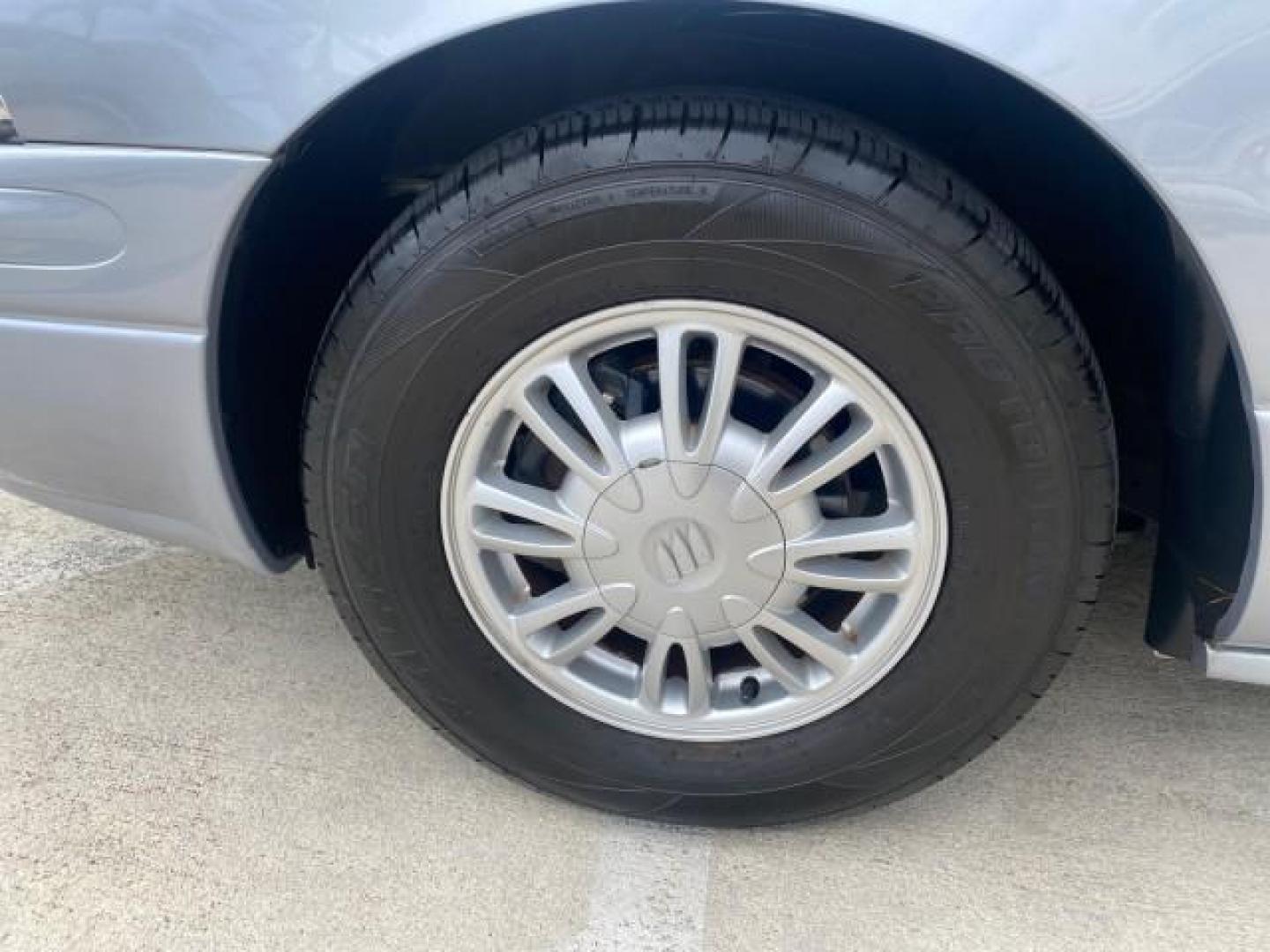 2005 Platinum Metallic /Gray Buick LeSabre Custom 1 OWNER LOW MILES 34,370 (1G4HP52K15U) with an 3.8L 3800 V6 SFI Engine engine, Automatic transmission, located at 4701 North Dixie Hwy, Pompano Beach, FL, 33064, (954) 422-2889, 26.240938, -80.123474 - OUR WEBPAGE FLORIDACARS1.COM HAS OVER 100 PHOTOS AND FREE CARFAX LINK 2005 BUICK LESABRE CUSTOM VIN: 1G4HP52K15U173399 1 G 4 H P 5 2 K 1 5 U 1 7 3 3 9 9 SEDAN 4 DR 3.8L V6 F OHV 29 MPG GASOLINE FRONT WHEEL DRIVE Top Features Alloy Wheels Cloth Seats Basic Features ABS Brakes CD Audio Power Mirrors S - Photo#19
