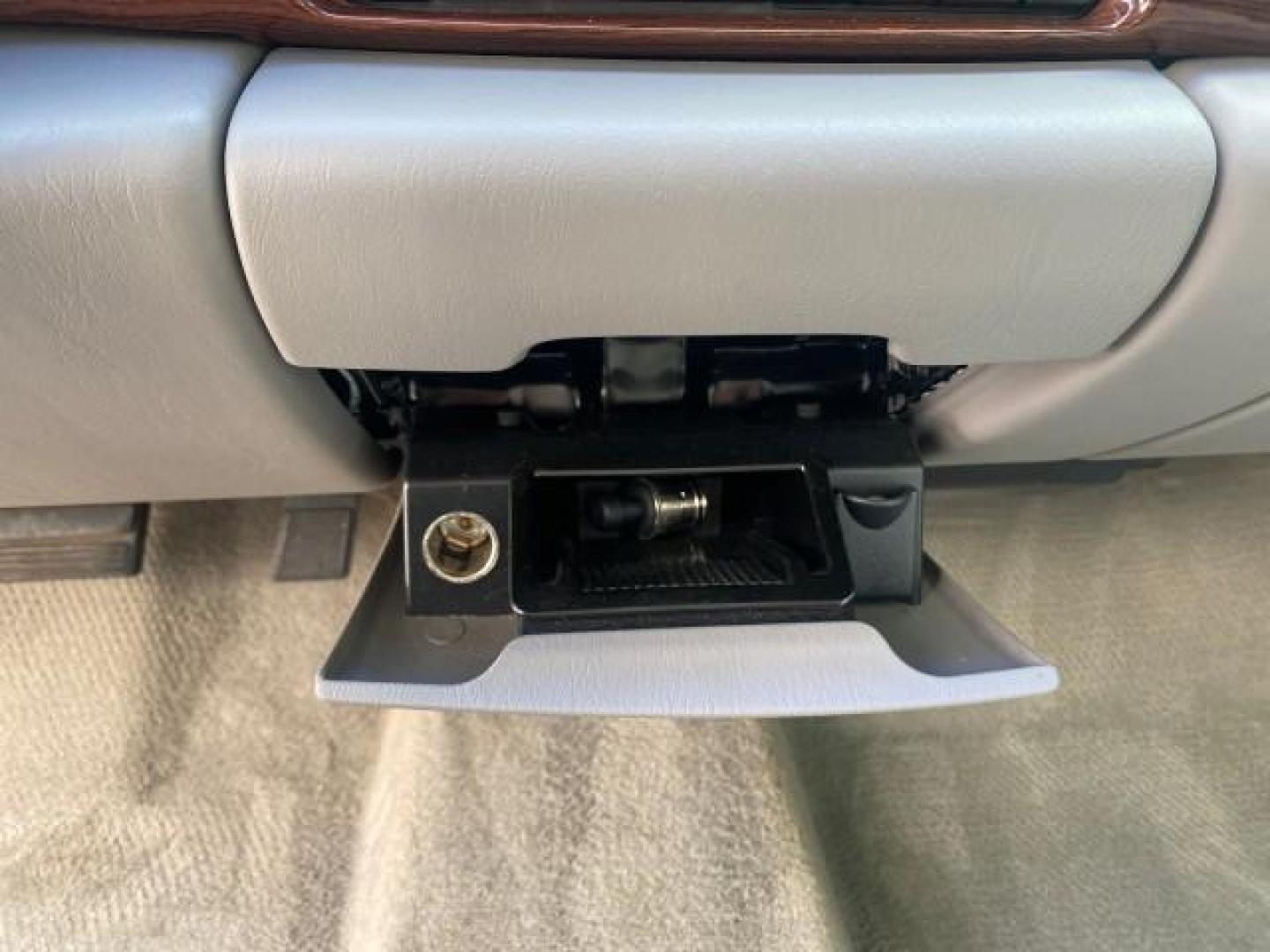 2005 Platinum Metallic /Gray Buick LeSabre Custom 1 OWNER LOW MILES 34,370 (1G4HP52K15U) with an 3.8L 3800 V6 SFI Engine engine, Automatic transmission, located at 4701 North Dixie Hwy, Pompano Beach, FL, 33064, (954) 422-2889, 26.240938, -80.123474 - OUR WEBPAGE FLORIDACARS1.COM HAS OVER 100 PHOTOS AND FREE CARFAX LINK 2005 BUICK LESABRE CUSTOM VIN: 1G4HP52K15U173399 1 G 4 H P 5 2 K 1 5 U 1 7 3 3 9 9 SEDAN 4 DR 3.8L V6 F OHV 29 MPG GASOLINE FRONT WHEEL DRIVE Top Features Alloy Wheels Cloth Seats Basic Features ABS Brakes CD Audio Power Mirrors S - Photo#49