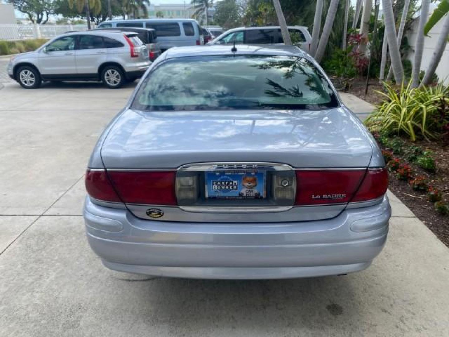 2005 Platinum Metallic /Gray Buick LeSabre Custom 1 OWNER LOW MILES 34,370 (1G4HP52K15U) with an 3.8L 3800 V6 SFI Engine engine, Automatic transmission, located at 4701 North Dixie Hwy, Pompano Beach, FL, 33064, (954) 422-2889, 26.240938, -80.123474 - OUR WEBPAGE FLORIDACARS1.COM HAS OVER 100 PHOTOS AND FREE CARFAX LINK 2005 BUICK LESABRE CUSTOM VIN: 1G4HP52K15U173399 1 G 4 H P 5 2 K 1 5 U 1 7 3 3 9 9 SEDAN 4 DR 3.8L V6 F OHV 29 MPG GASOLINE FRONT WHEEL DRIVE Top Features Alloy Wheels Cloth Seats Basic Features ABS Brakes CD Audio Power Mirrors S - Photo#73