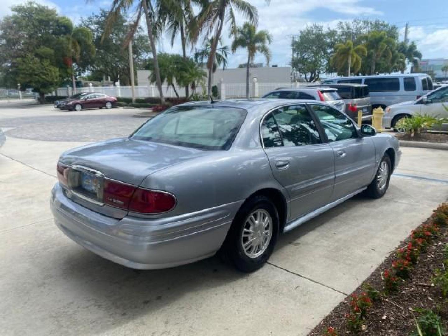 2005 Platinum Metallic /Gray Buick LeSabre Custom 1 OWNER LOW MILES 34,370 (1G4HP52K15U) with an 3.8L 3800 V6 SFI Engine engine, Automatic transmission, located at 4701 North Dixie Hwy, Pompano Beach, FL, 33064, (954) 422-2889, 26.240938, -80.123474 - OUR WEBPAGE FLORIDACARS1.COM HAS OVER 100 PHOTOS AND FREE CARFAX LINK 2005 BUICK LESABRE CUSTOM VIN: 1G4HP52K15U173399 1 G 4 H P 5 2 K 1 5 U 1 7 3 3 9 9 SEDAN 4 DR 3.8L V6 F OHV 29 MPG GASOLINE FRONT WHEEL DRIVE Top Features Alloy Wheels Cloth Seats Basic Features ABS Brakes CD Audio Power Mirrors S - Photo#7