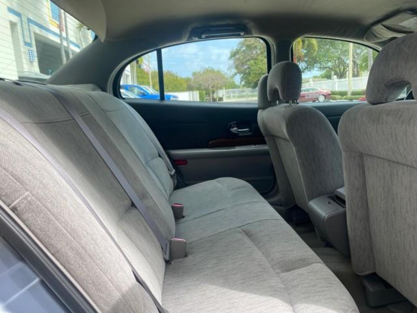 2005 Platinum Metallic /Gray Buick LeSabre Custom 1 OWNER LOW MILES 34,370 (1G4HP52K15U) with an 3.8L 3800 V6 SFI Engine engine, Automatic transmission, located at 4701 North Dixie Hwy, Pompano Beach, FL, 33064, (954) 422-2889, 26.240938, -80.123474 - OUR WEBPAGE FLORIDACARS1.COM HAS OVER 100 PHOTOS AND FREE CARFAX LINK 2005 BUICK LESABRE CUSTOM VIN: 1G4HP52K15U173399 1 G 4 H P 5 2 K 1 5 U 1 7 3 3 9 9 SEDAN 4 DR 3.8L V6 F OHV 29 MPG GASOLINE FRONT WHEEL DRIVE Top Features Alloy Wheels Cloth Seats Basic Features ABS Brakes CD Audio Power Mirrors S - Photo#84
