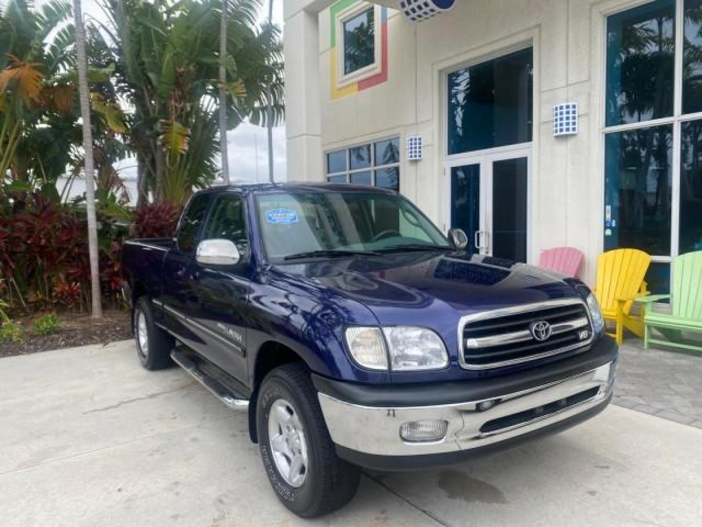 2000 Stellar Blue Pearl /Gray Toyota Tundra V8 SR5 FLORIDA LIKE NEW (5TBRT3410YS) with an 4.7L DOHC EFI 32-Valve V8 i-Force Engine engine, Automatic transmission, located at 4701 North Dixie Hwy, Pompano Beach, FL, 33064, (954) 422-2889, 26.240938, -80.123474 - OUR WEBPAGE FLORIDACARS1.COM HAS OVER 100 PHOTOS AND FREE CARFAX LINK 2000 TOYOTA TUNDRA SR5 VIN: 5TBRT3410YS002335 5 T B R T 3 4 1 0 Y S 0 0 2 3 3 5 4 DOOR EXTENDED CAB PICKUP 4.7L V8 F DOHC 32V GASOLINE REAR WHEEL DRIVE Highlighted Features Bed Liner Cloth Seats ABS Brakes Automatic Transmission P - Photo#1