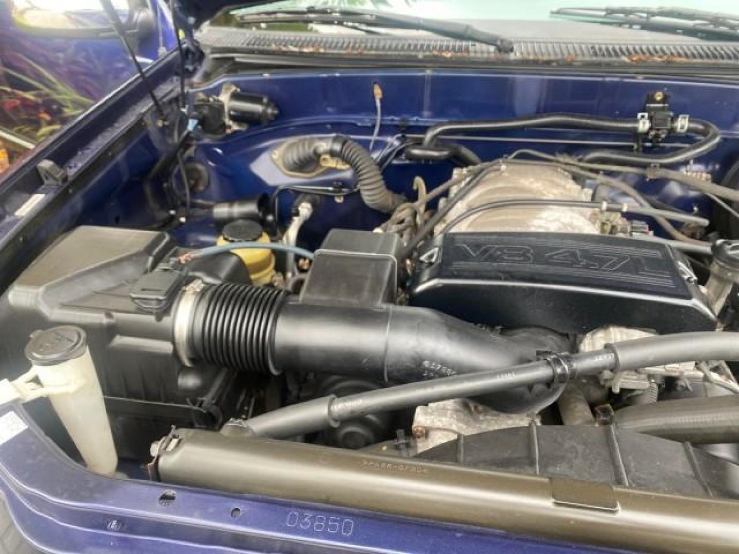 2000 Stellar Blue Pearl /Gray Toyota Tundra V8 SR5 FLORIDA LIKE NEW (5TBRT3410YS) with an 4.7L DOHC EFI 32-Valve V8 i-Force Engine engine, Automatic transmission, located at 4701 North Dixie Hwy, Pompano Beach, FL, 33064, (954) 422-2889, 26.240938, -80.123474 - OUR WEBPAGE FLORIDACARS1.COM HAS OVER 100 PHOTOS AND FREE CARFAX LINK 2000 TOYOTA TUNDRA SR5 VIN: 5TBRT3410YS002335 5 T B R T 3 4 1 0 Y S 0 0 2 3 3 5 4 DOOR EXTENDED CAB PICKUP 4.7L V8 F DOHC 32V GASOLINE REAR WHEEL DRIVE Highlighted Features Bed Liner Cloth Seats ABS Brakes Automatic Transmission P - Photo#25