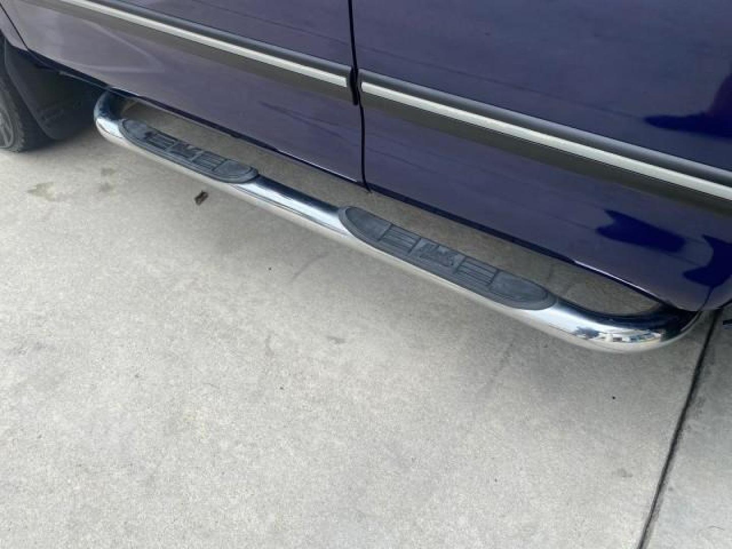 2000 Stellar Blue Pearl /Gray Toyota Tundra V8 SR5 FLORIDA LIKE NEW (5TBRT3410YS) with an 4.7L DOHC EFI 32-Valve V8 i-Force Engine engine, Automatic transmission, located at 4701 North Dixie Hwy, Pompano Beach, FL, 33064, (954) 422-2889, 26.240938, -80.123474 - OUR WEBPAGE FLORIDACARS1.COM HAS OVER 100 PHOTOS AND FREE CARFAX LINK 2000 TOYOTA TUNDRA SR5 VIN: 5TBRT3410YS002335 5 T B R T 3 4 1 0 Y S 0 0 2 3 3 5 4 DOOR EXTENDED CAB PICKUP 4.7L V8 F DOHC 32V GASOLINE REAR WHEEL DRIVE Highlighted Features Bed Liner Cloth Seats ABS Brakes Automatic Transmission P - Photo#32