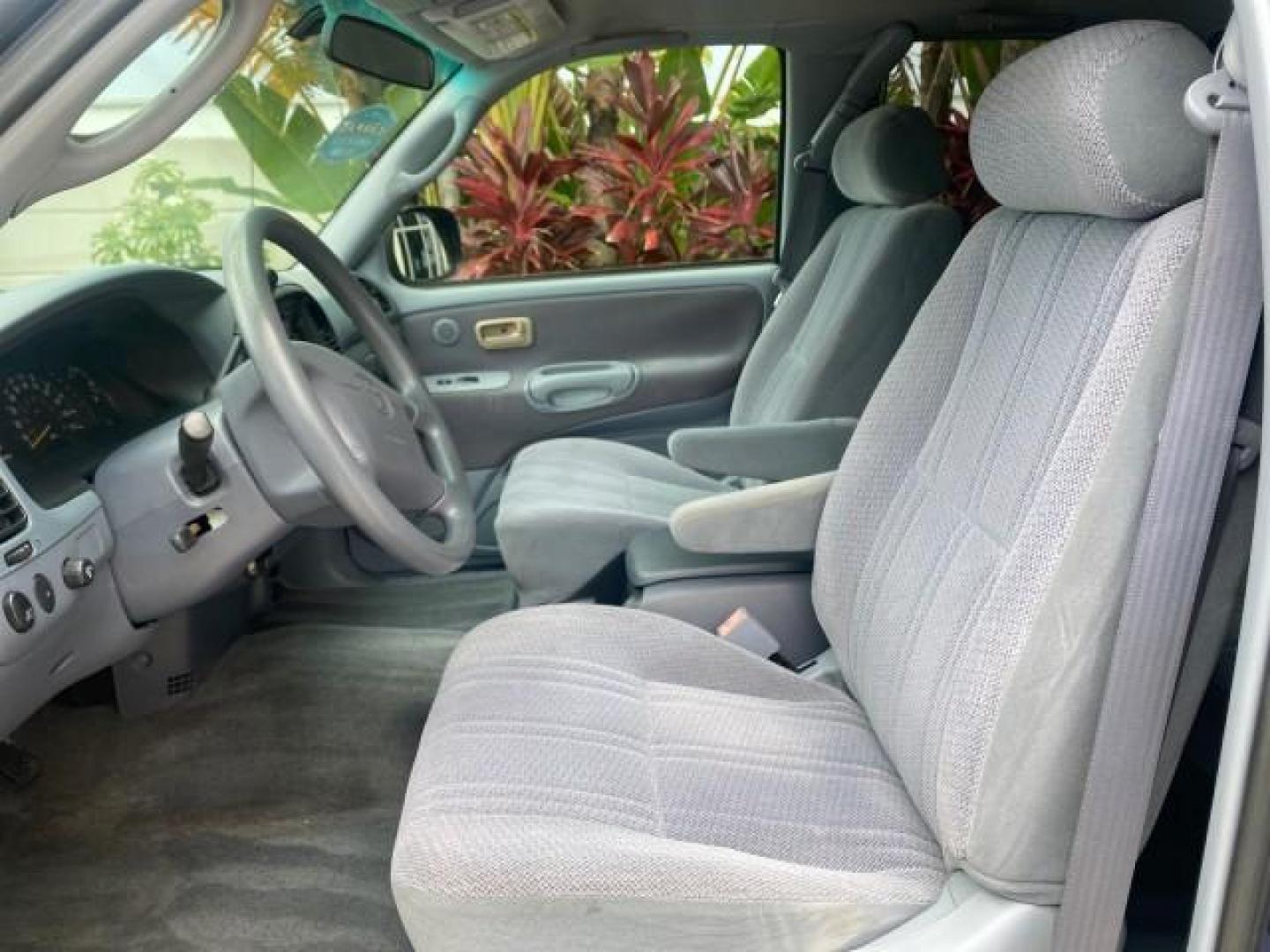 2000 Stellar Blue Pearl /Gray Toyota Tundra V8 SR5 FLORIDA LIKE NEW (5TBRT3410YS) with an 4.7L DOHC EFI 32-Valve V8 i-Force Engine engine, Automatic transmission, located at 4701 North Dixie Hwy, Pompano Beach, FL, 33064, (954) 422-2889, 26.240938, -80.123474 - OUR WEBPAGE FLORIDACARS1.COM HAS OVER 100 PHOTOS AND FREE CARFAX LINK 2000 TOYOTA TUNDRA SR5 VIN: 5TBRT3410YS002335 5 T B R T 3 4 1 0 Y S 0 0 2 3 3 5 4 DOOR EXTENDED CAB PICKUP 4.7L V8 F DOHC 32V GASOLINE REAR WHEEL DRIVE Highlighted Features Bed Liner Cloth Seats ABS Brakes Automatic Transmission P - Photo#35