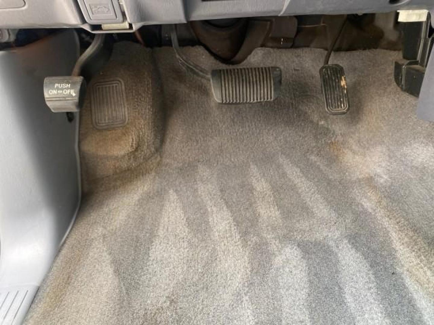 2000 Stellar Blue Pearl /Gray Toyota Tundra V8 SR5 FLORIDA LIKE NEW (5TBRT3410YS) with an 4.7L DOHC EFI 32-Valve V8 i-Force Engine engine, Automatic transmission, located at 4701 North Dixie Hwy, Pompano Beach, FL, 33064, (954) 422-2889, 26.240938, -80.123474 - OUR WEBPAGE FLORIDACARS1.COM HAS OVER 100 PHOTOS AND FREE CARFAX LINK 2000 TOYOTA TUNDRA SR5 VIN: 5TBRT3410YS002335 5 T B R T 3 4 1 0 Y S 0 0 2 3 3 5 4 DOOR EXTENDED CAB PICKUP 4.7L V8 F DOHC 32V GASOLINE REAR WHEEL DRIVE Highlighted Features Bed Liner Cloth Seats ABS Brakes Automatic Transmission P - Photo#44